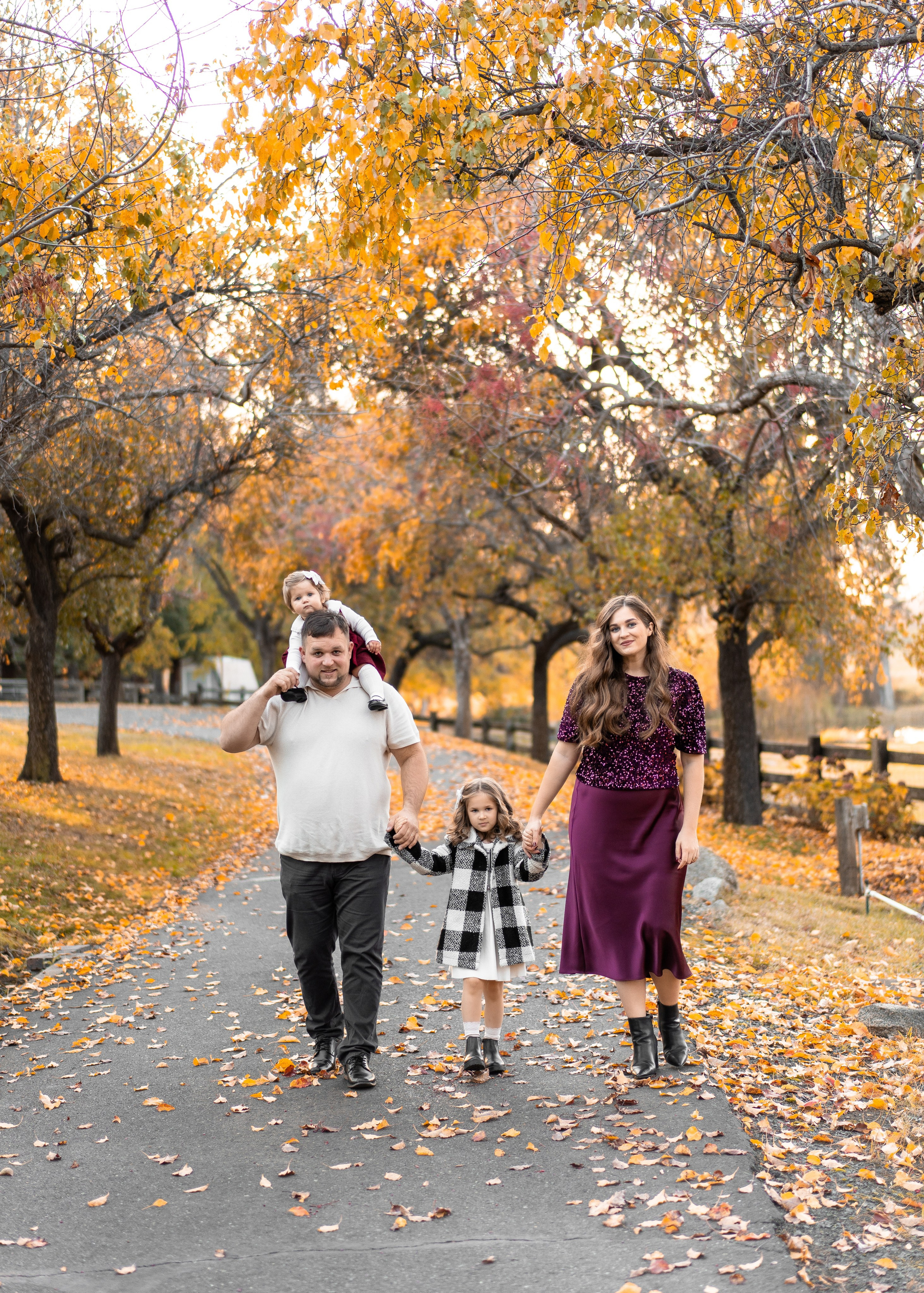 Klyushin family. Family photographer in Sacramento | Sofia Pavenko