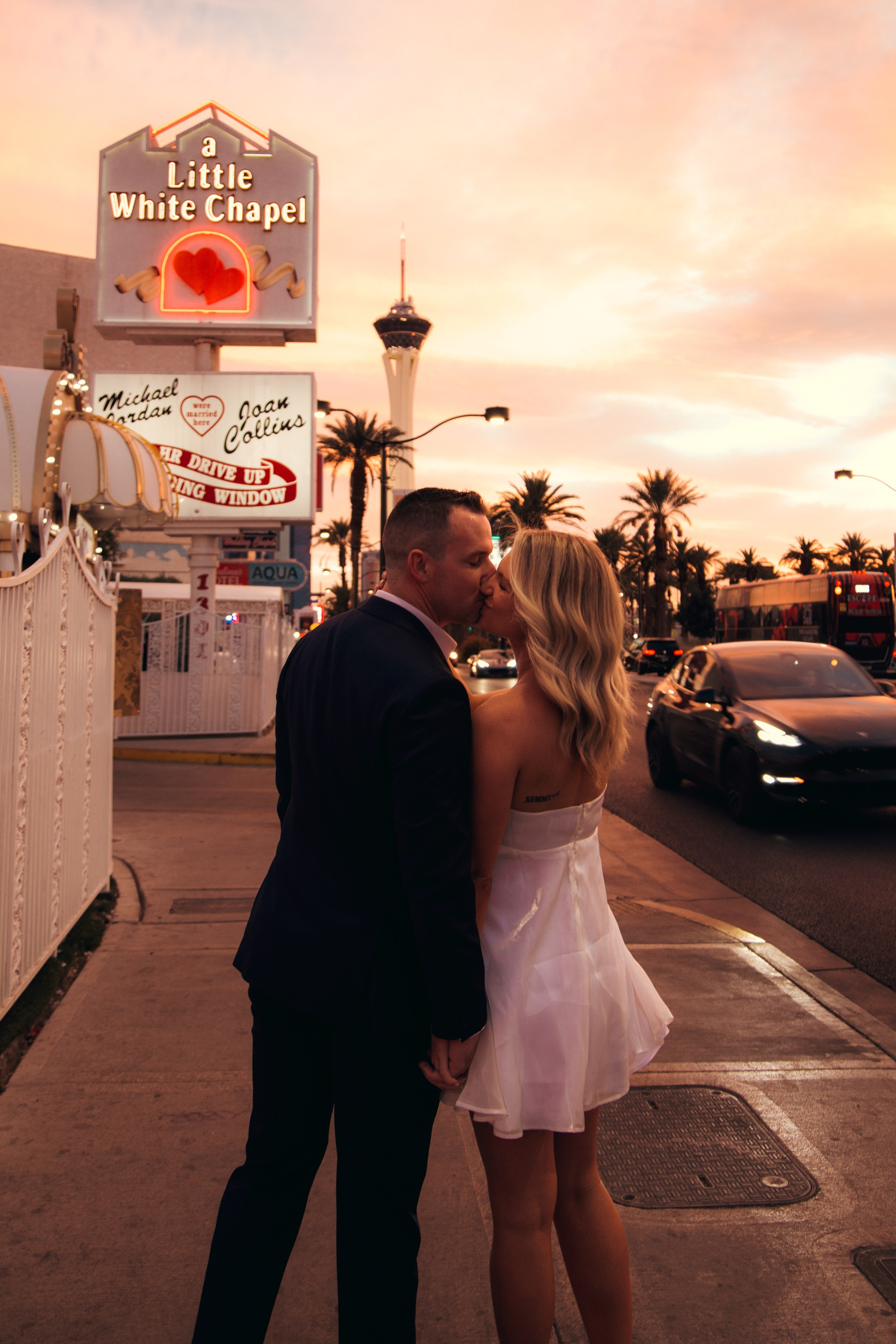 Lauren&Deric. 10.11.24. Wedding & elopement photographer Viktoriya Kravtsov. Las Vegas