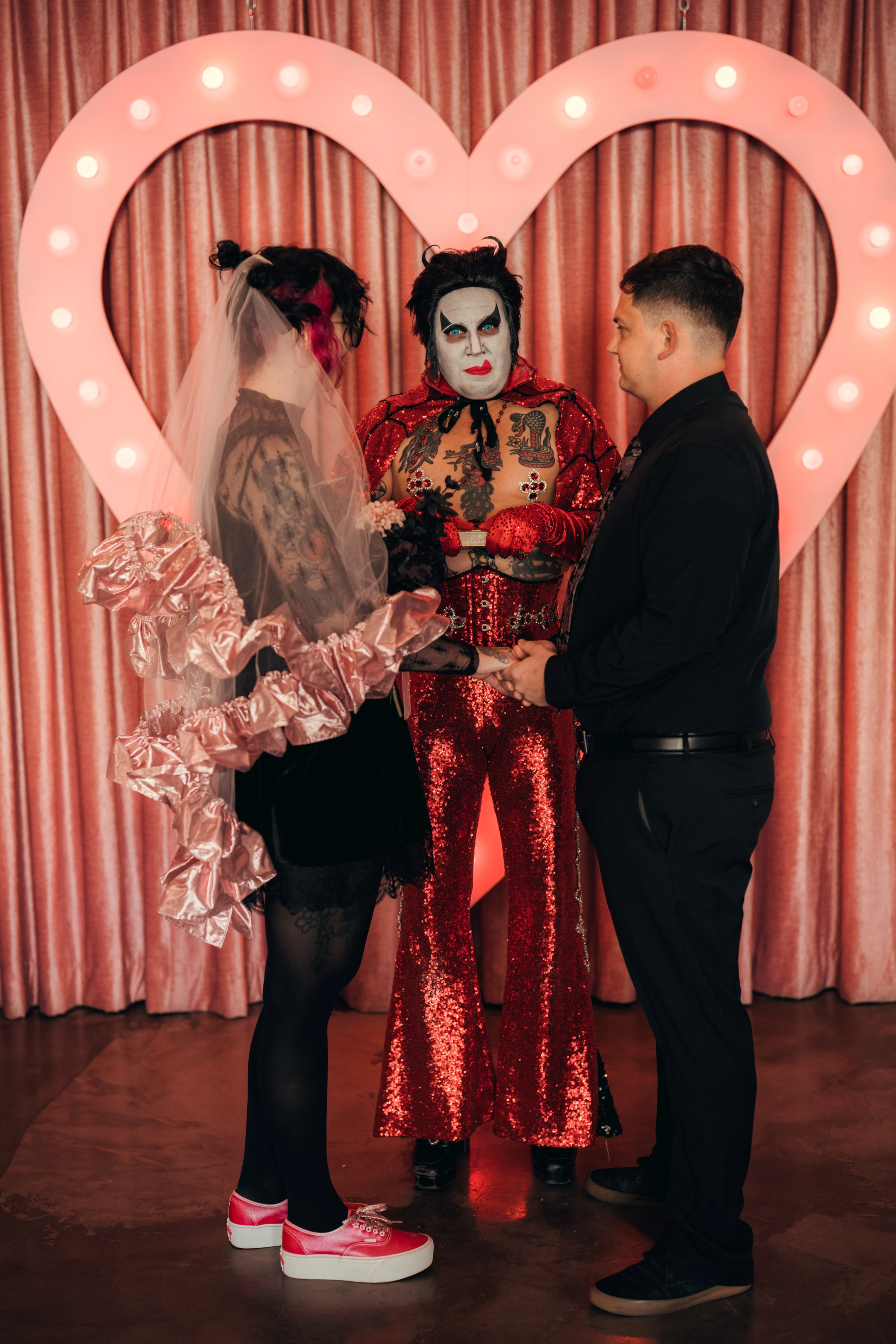 Bee&Tony. Wedding & elopement photographer Viktoriya Kravtsov. Las Vegas