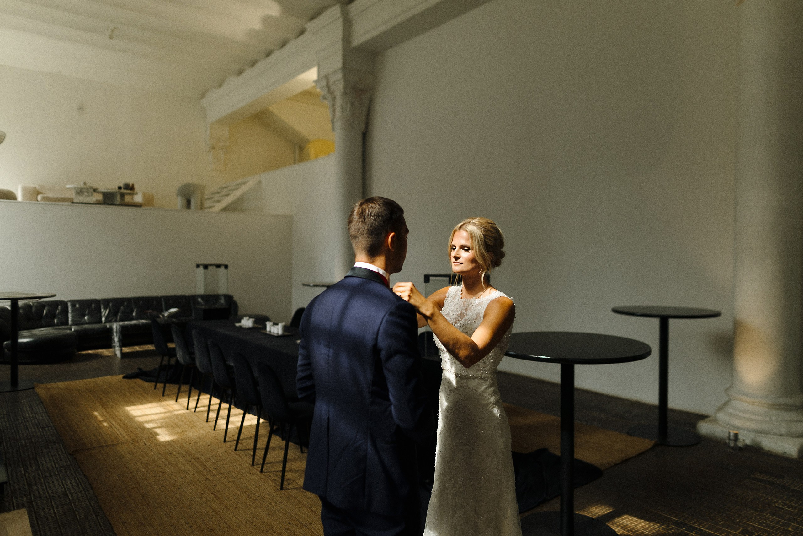 Юбилей свадьбы — 10 лет вместе, Porsche, страсть и стильная фотосессия в Риге. Евгений Тимофеев | Свадебный и контент-фотограф и видеограф в Риге