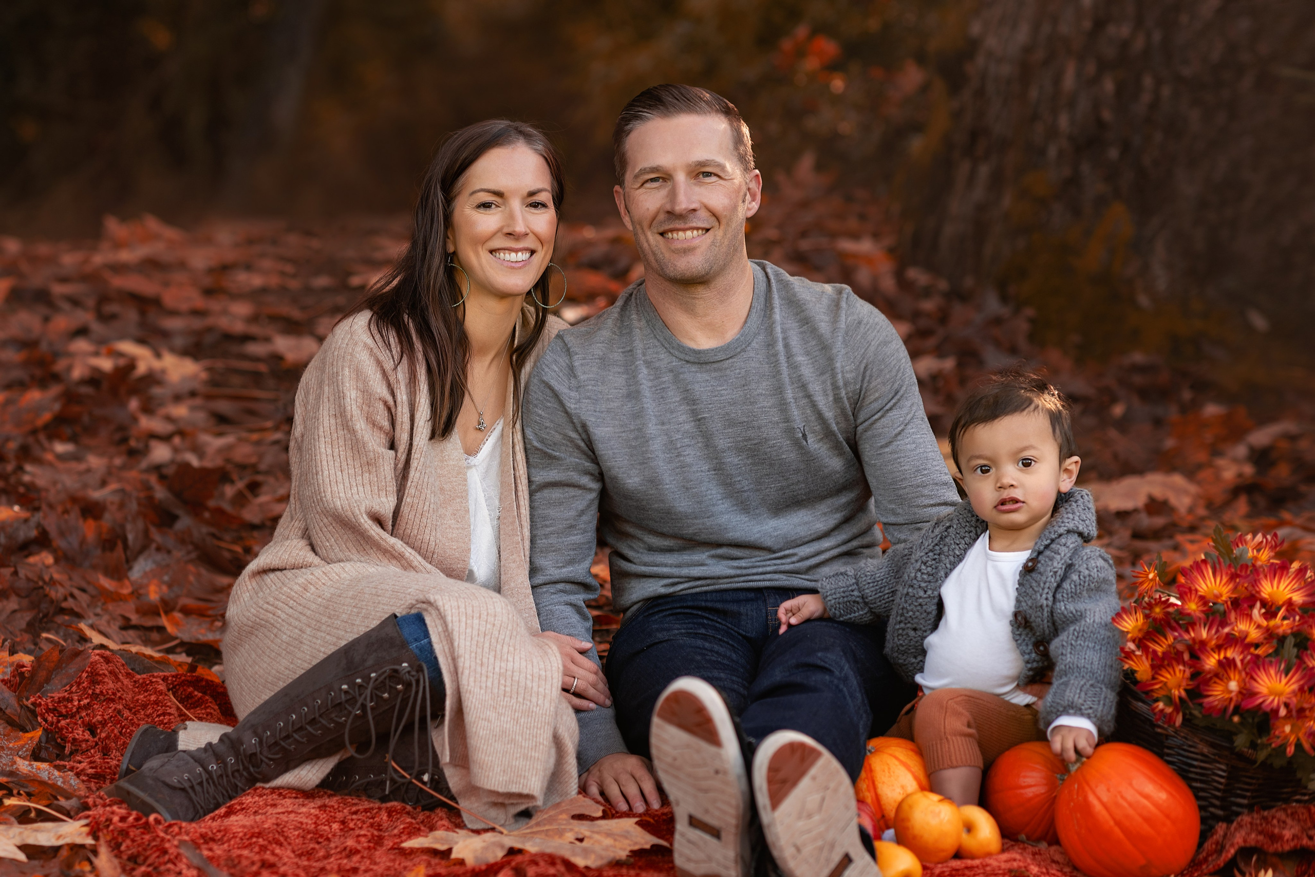 Williams+Justin & Lucca. Wedding & family photography in Seattle area. Helen Michelle photographer