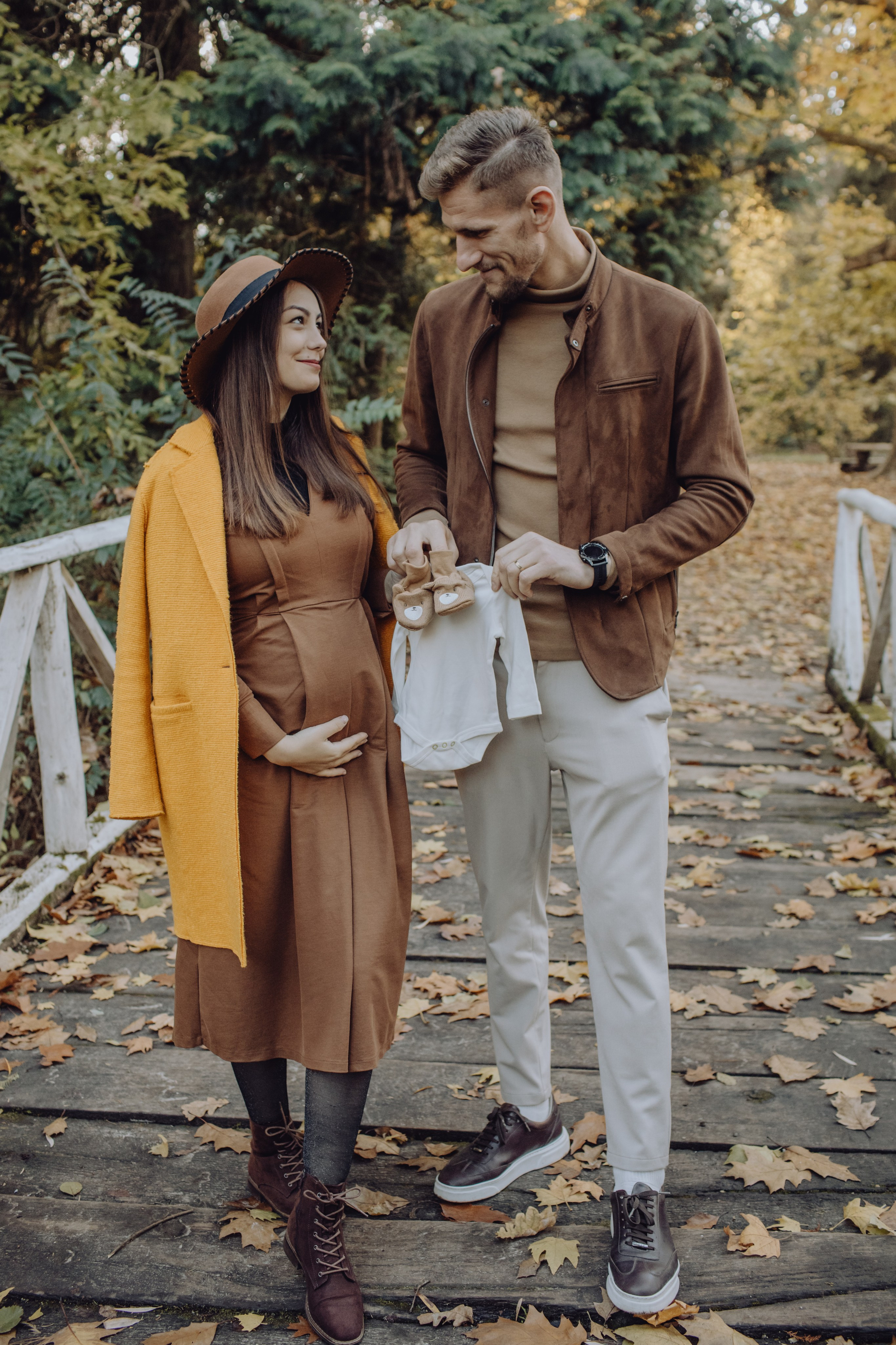 Beni & Adina. Wedding & couple photographer from Romania Rut Vetan