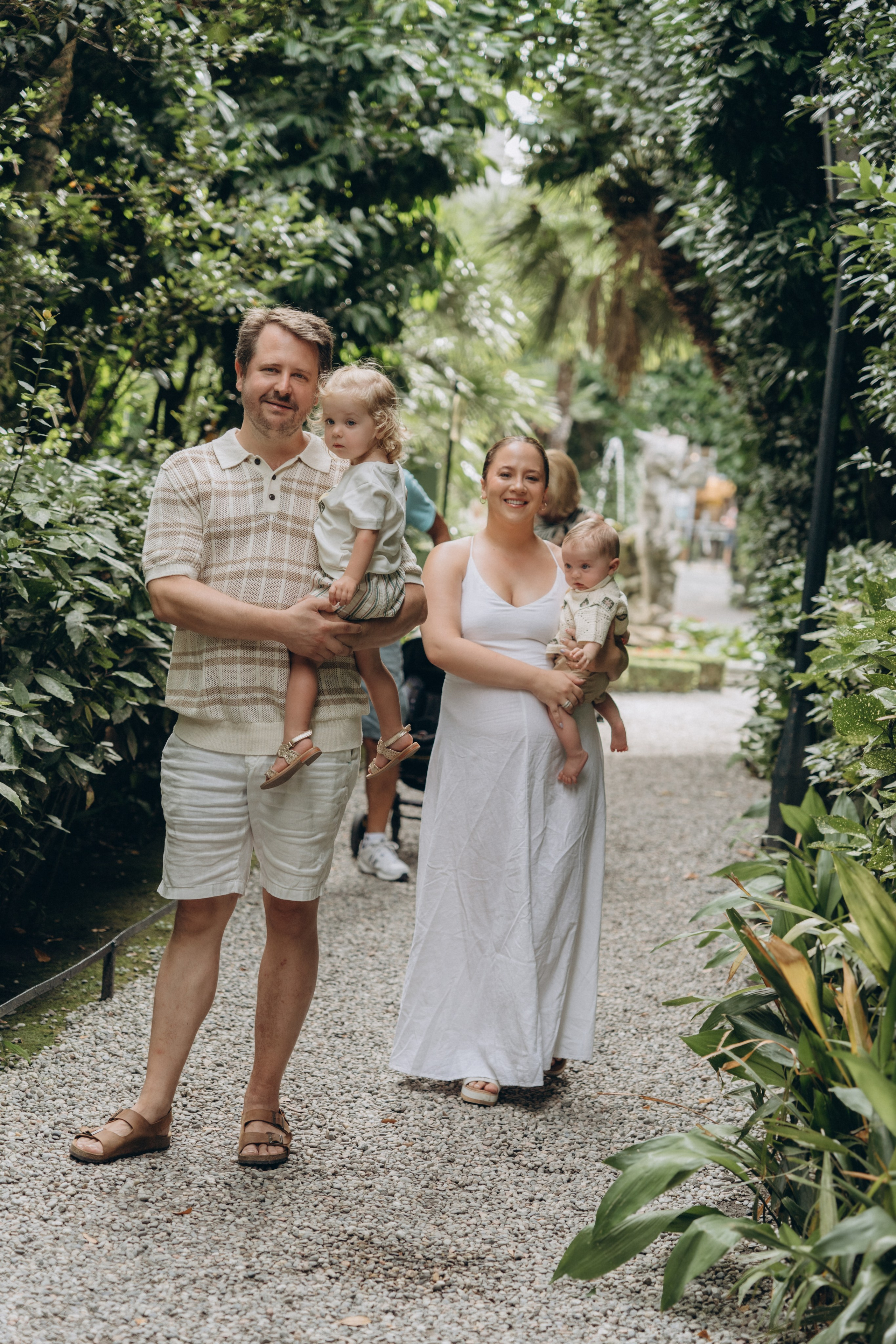 Family moments in Como Lake. PHOTOGRAPHER IN ITALY