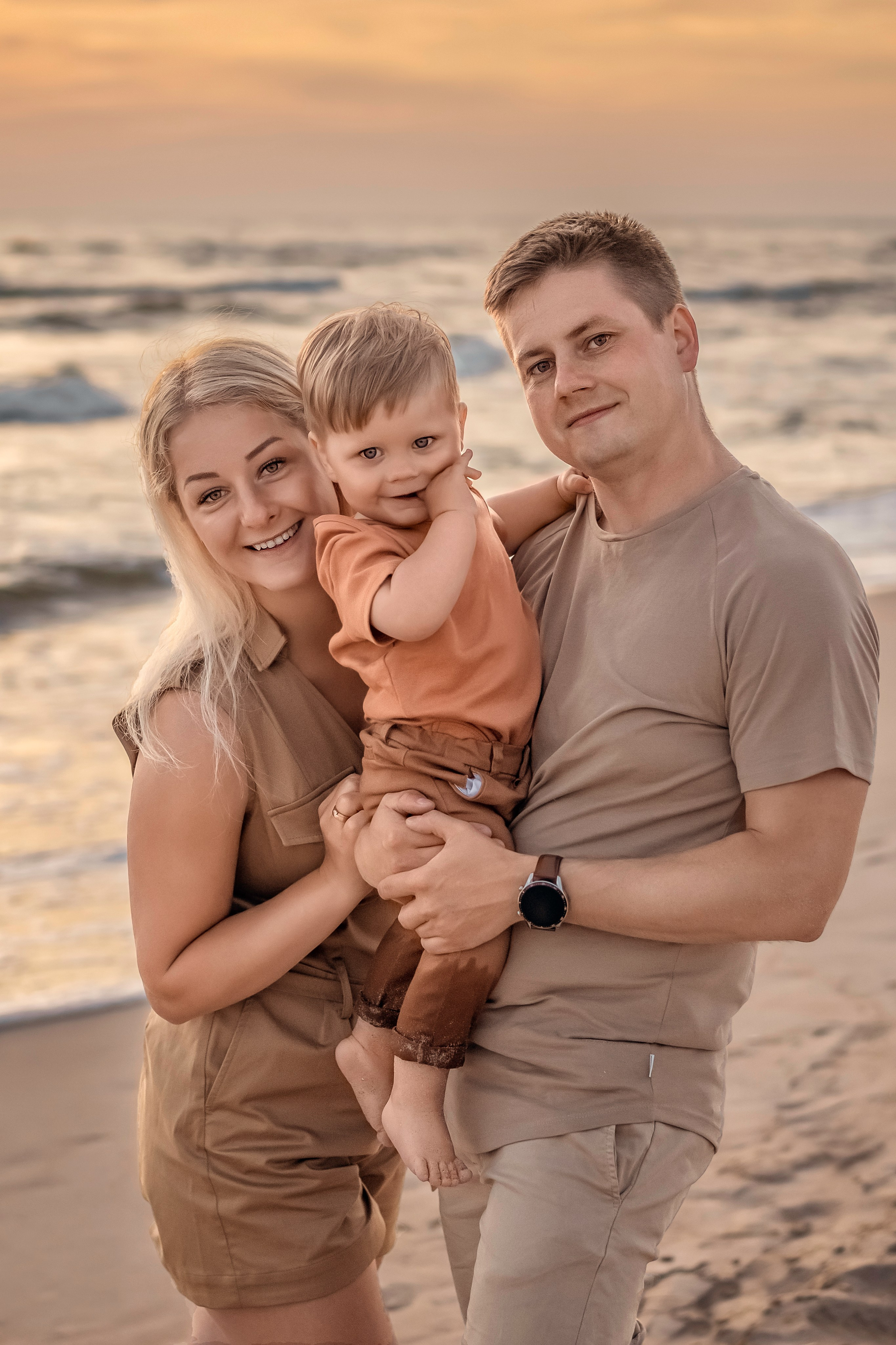 Šeimos fotosesija. Fotografas Klaipėdoje ir Lietuvoje — Olga Kosmachiova Photography