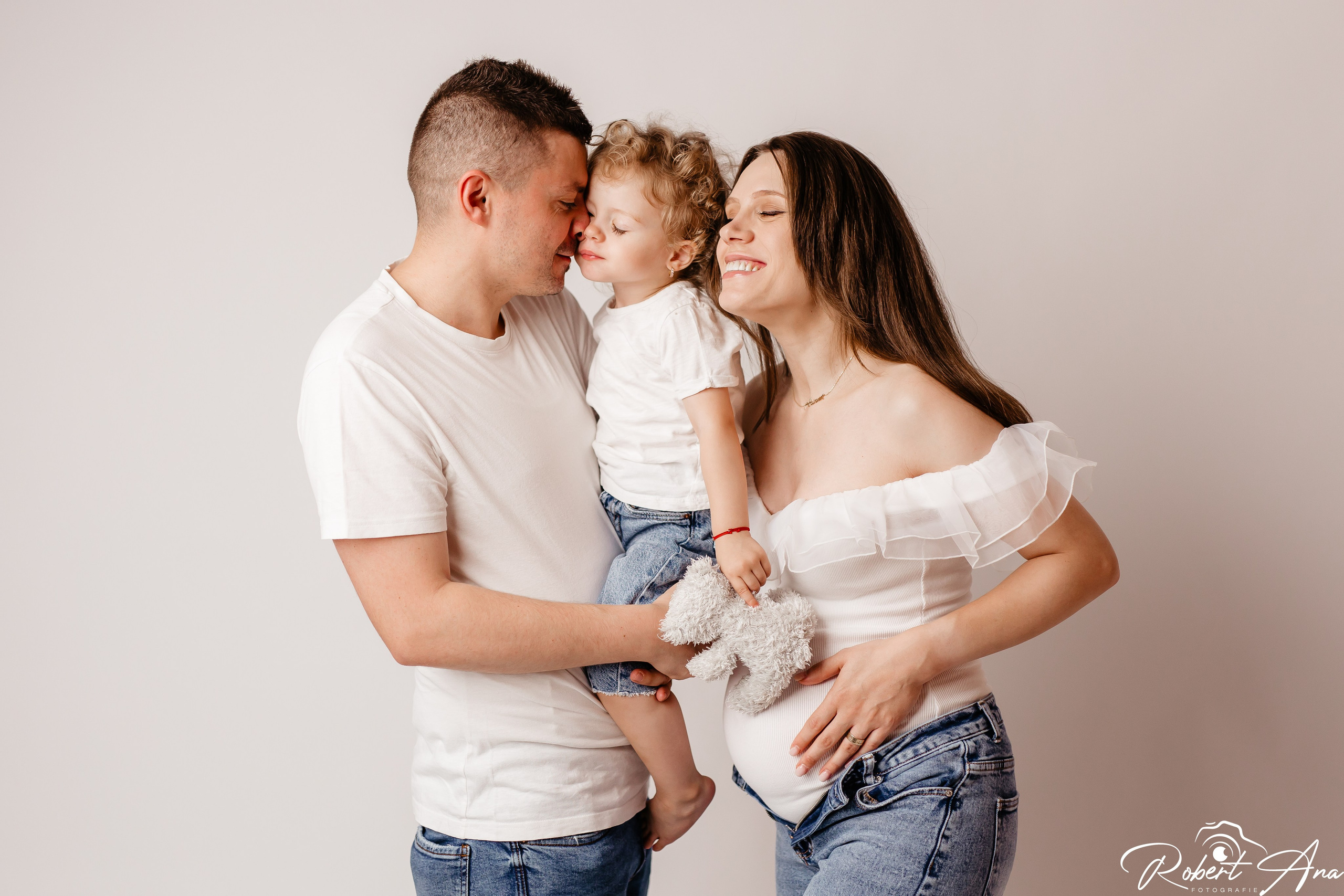 MATERNITATE. Robert Blaj - Fotograf Nuntă Iași