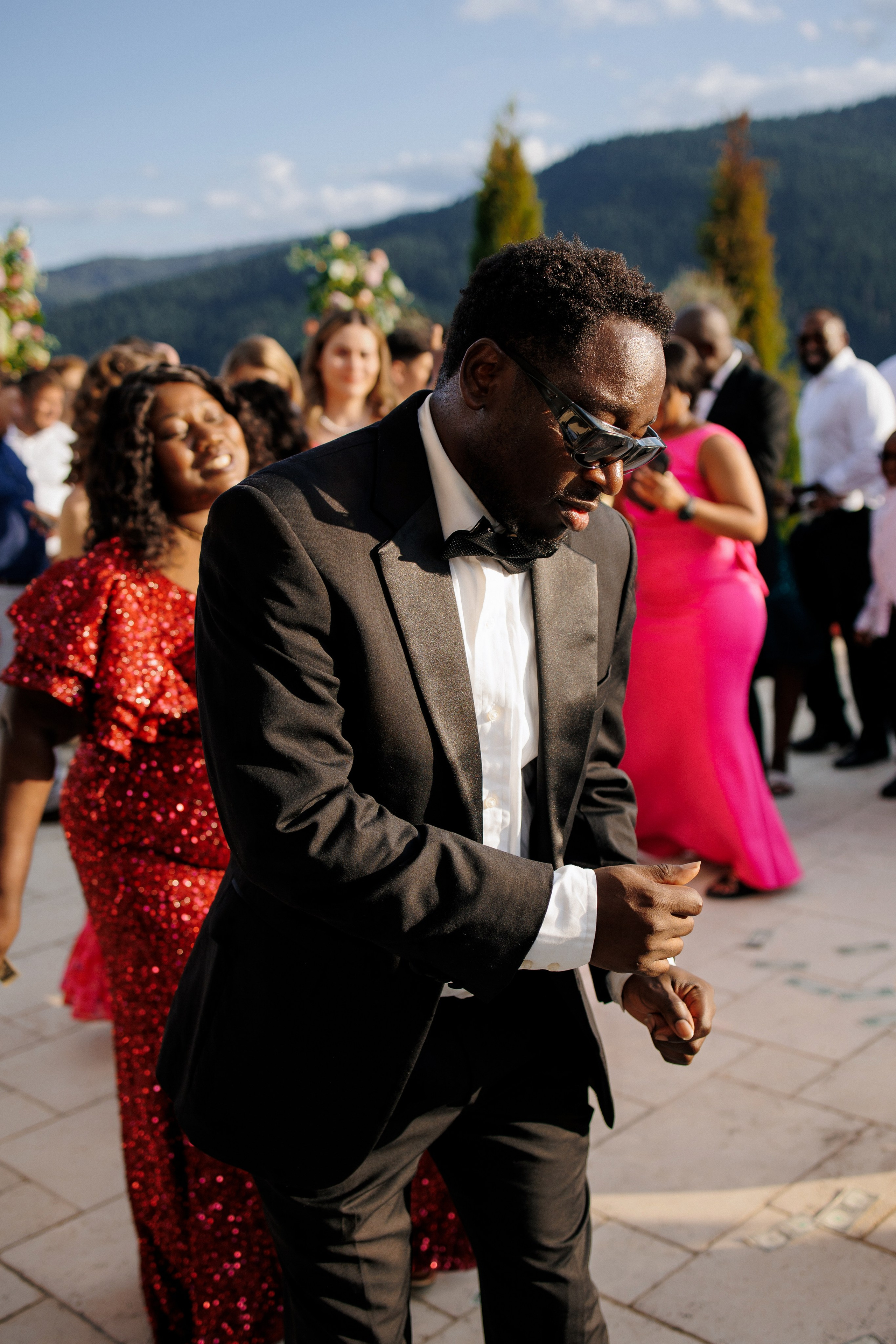Ioana & Vince. Wedding Photographer, based in Iasi, Romania, but will travel all over the globe to make sure you look amazing in all your wedding photos