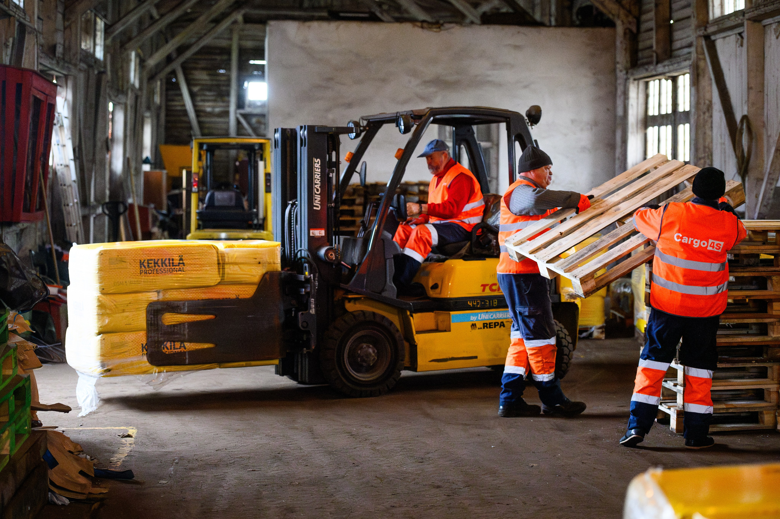 Cargo 4s — reklāmas foto. Ritvars Pujats Emotion Photographer