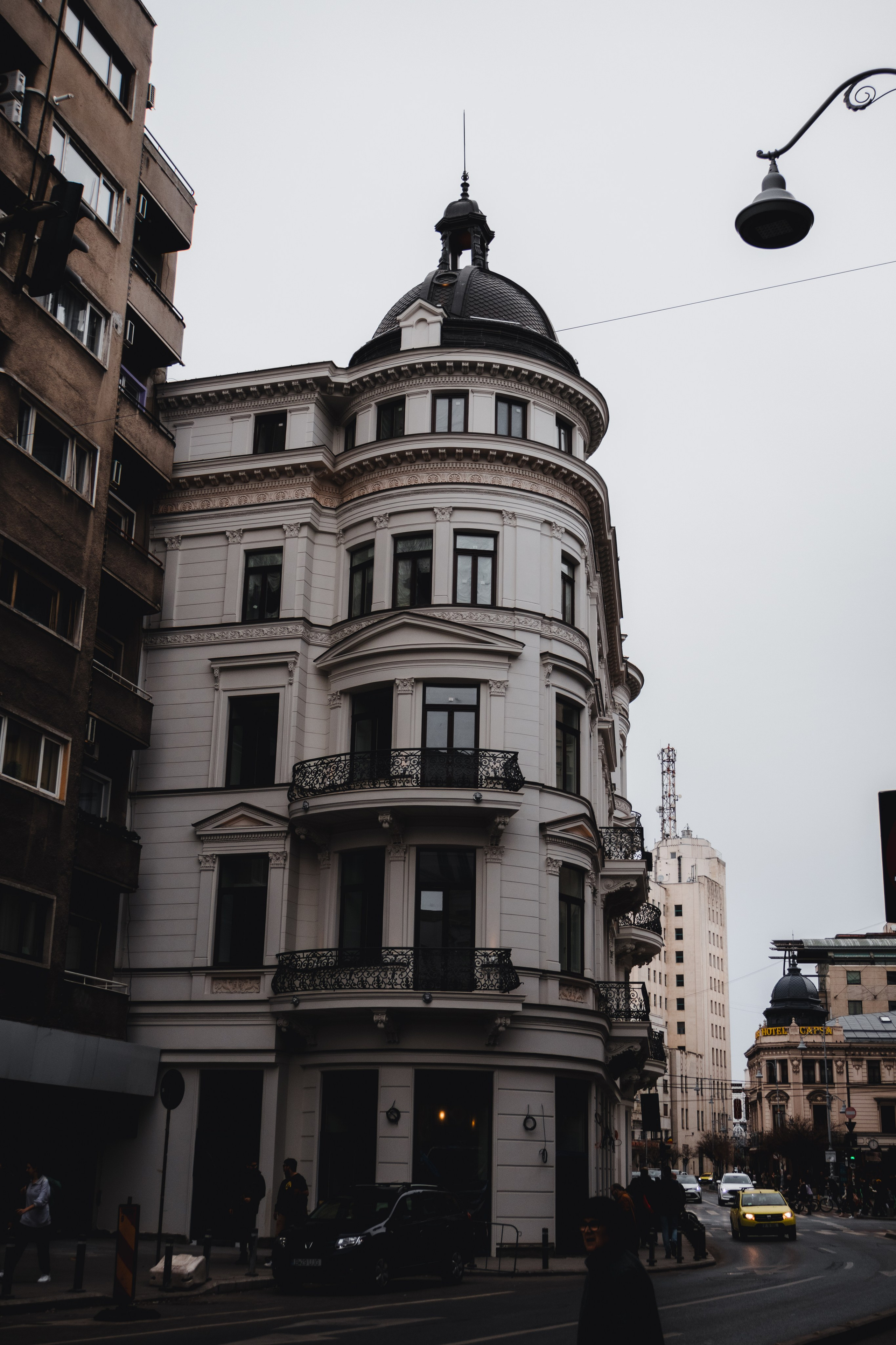 Bucharest. Дизайнер и Фотограф в Кишинёве Бусуйок Станислав