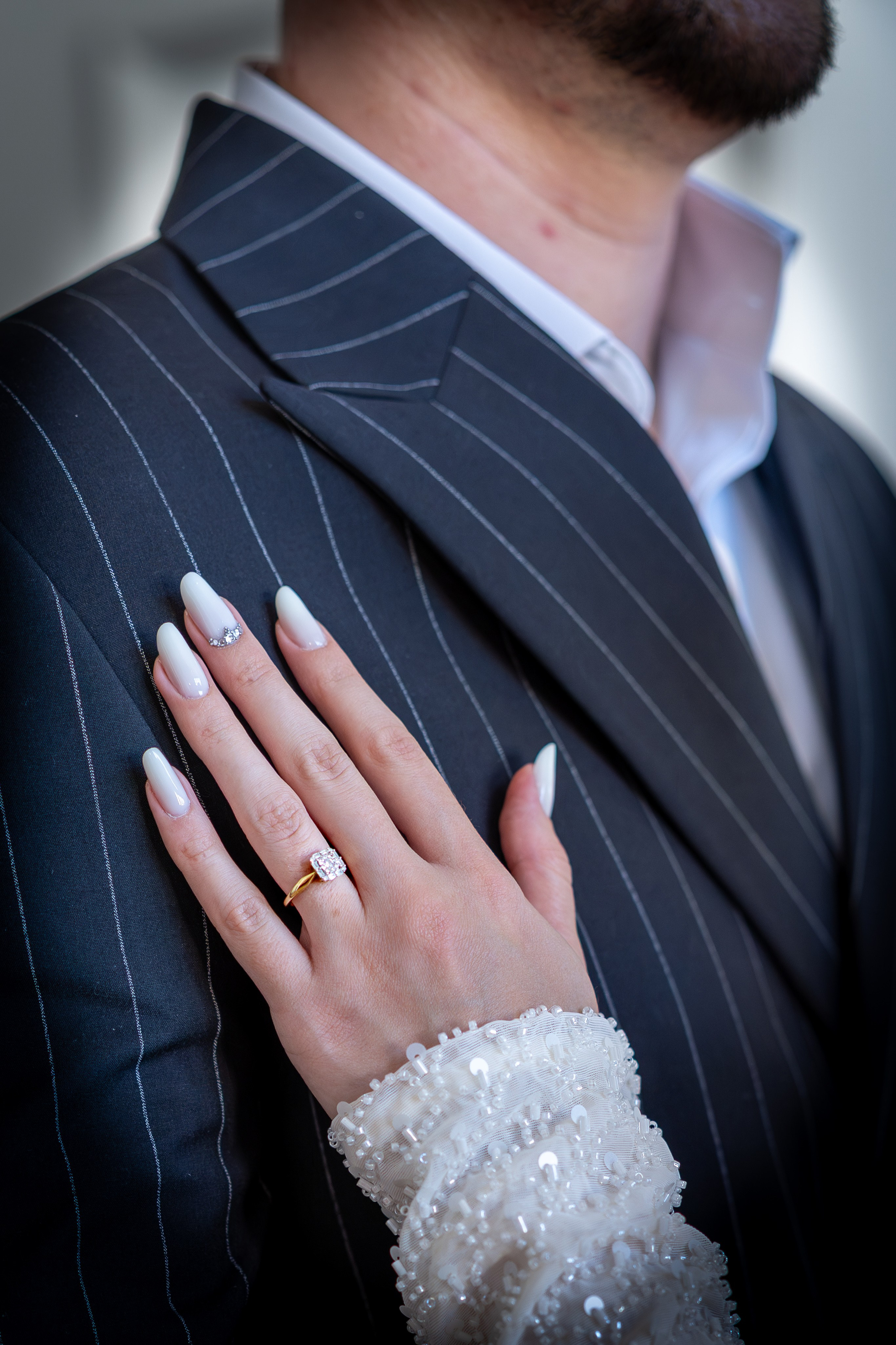 Cununia civilă a lui Tudor și Mădălina – eleganță, emoție și lumină. Event, portrait, and lifestyle photographer