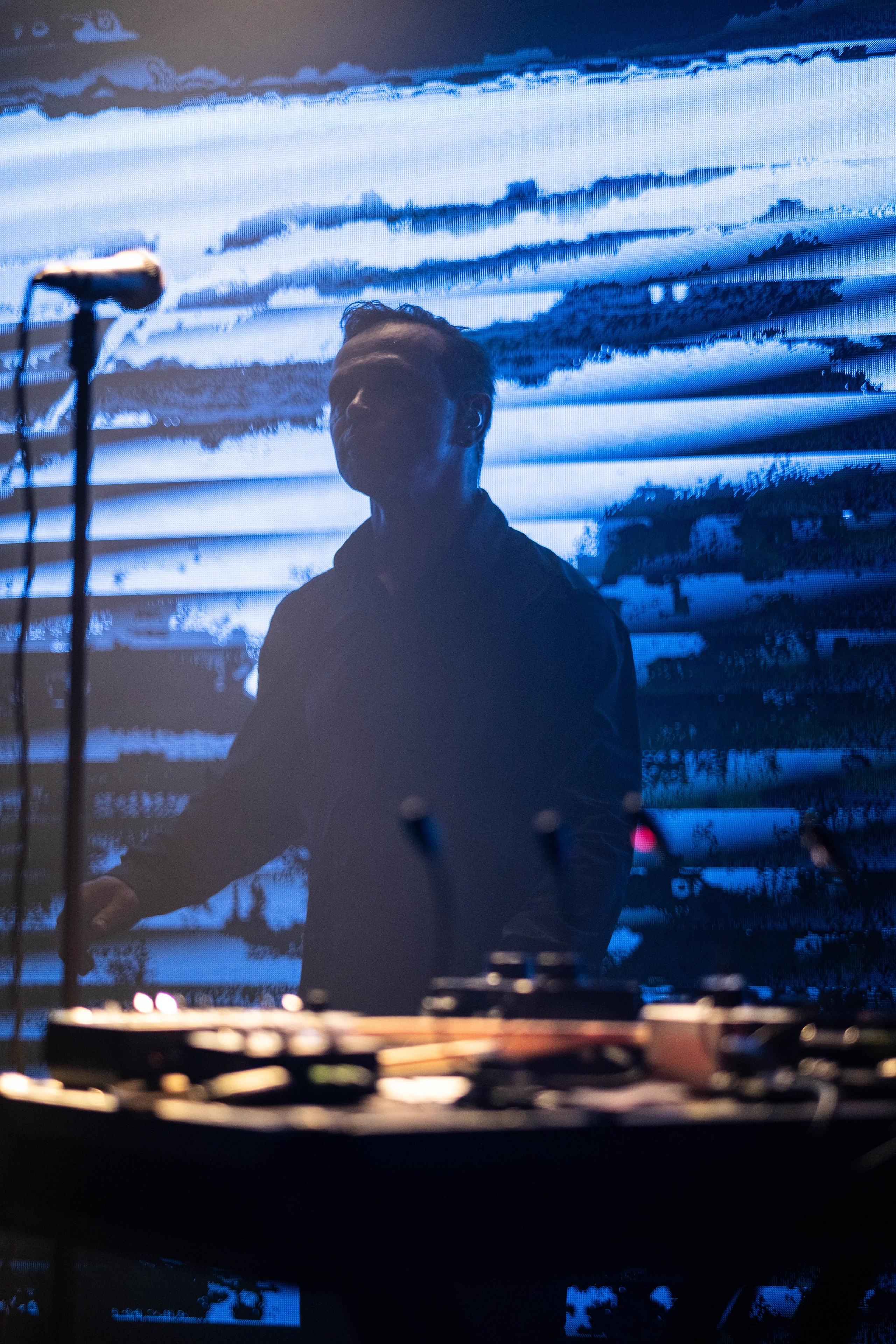 Dolphin @ 7 Fridays @ 06.05.25