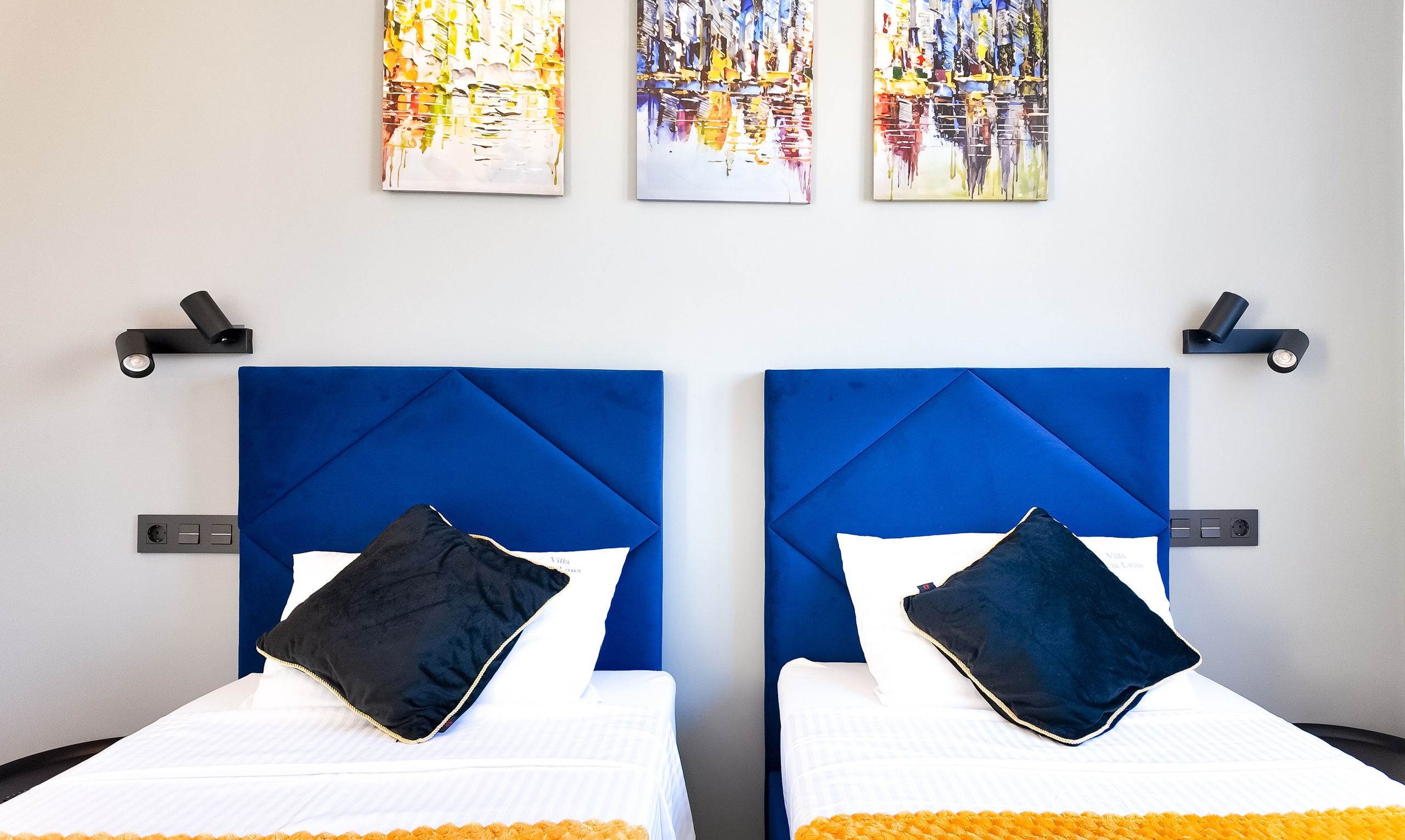 VILLA Luna I&M GROUP. Baby Beast