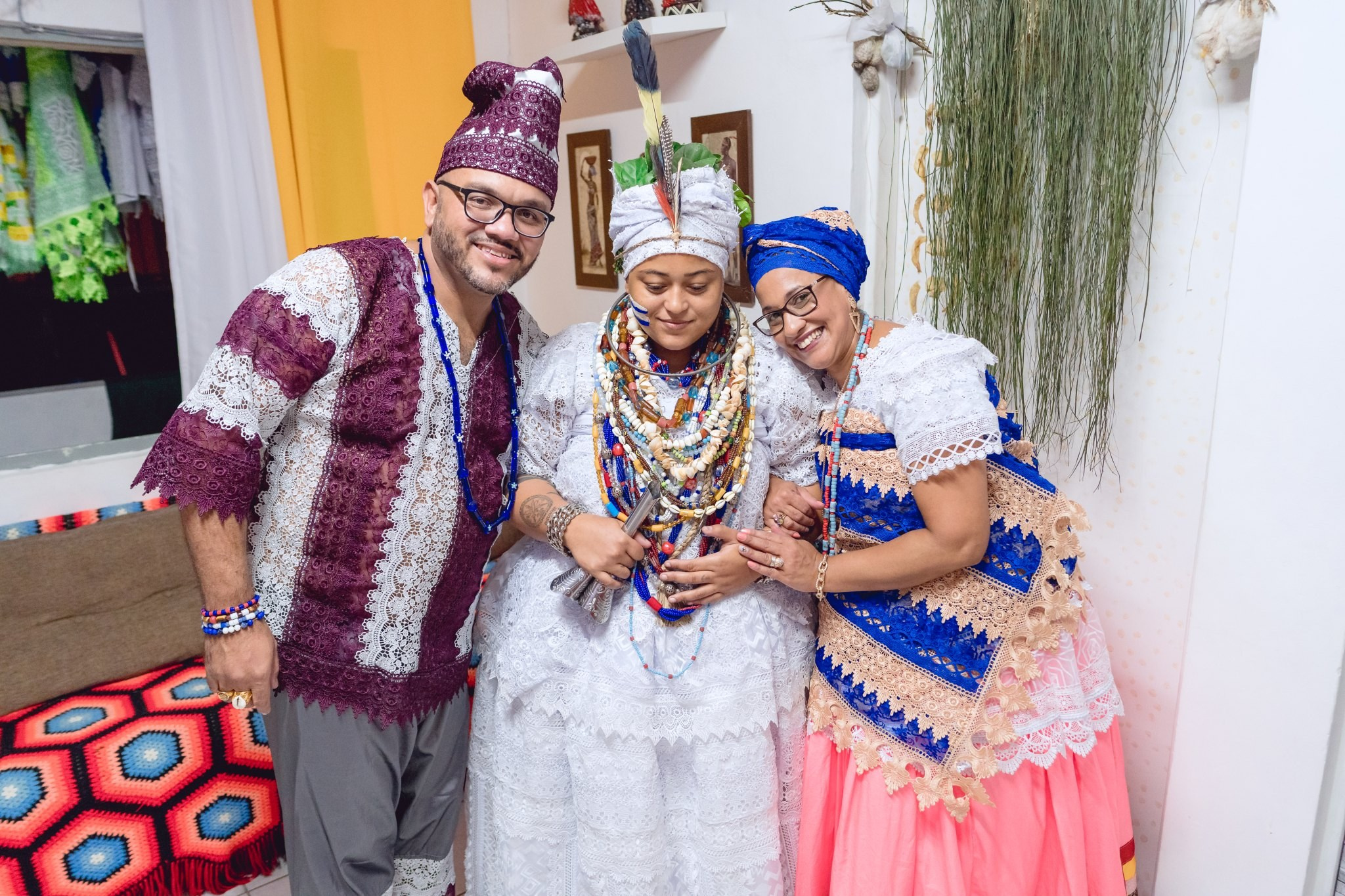 Saída Ìyá Tebeṣé Fernanda e Àjọ̀dún Ògún. Aladá Produções