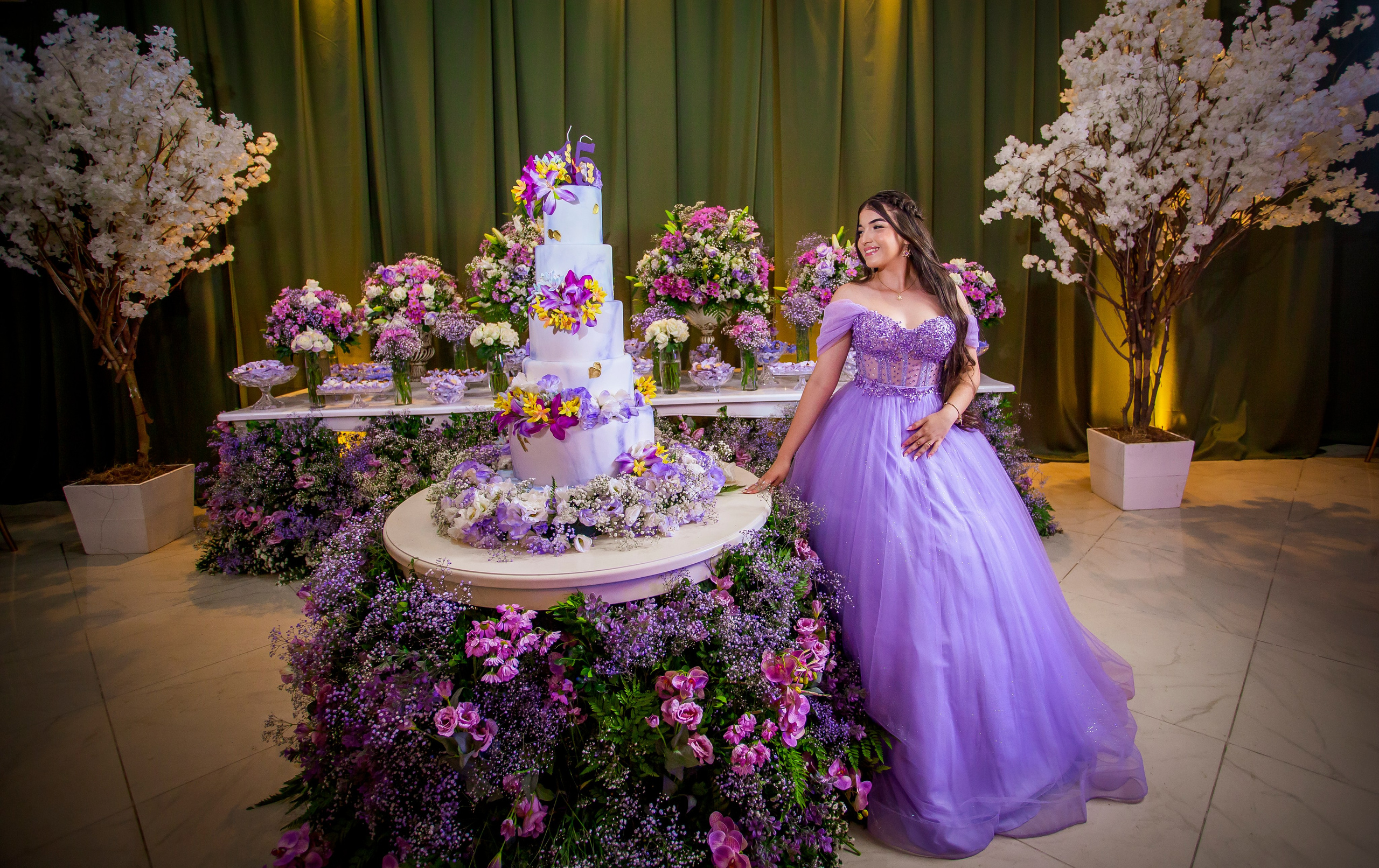 XV Anos Maria Eduarda (Tema rapunzel). Flavio Nunes Fotografia (Fotografo especializado em Fotografia de 15 Anos e Ensaios)