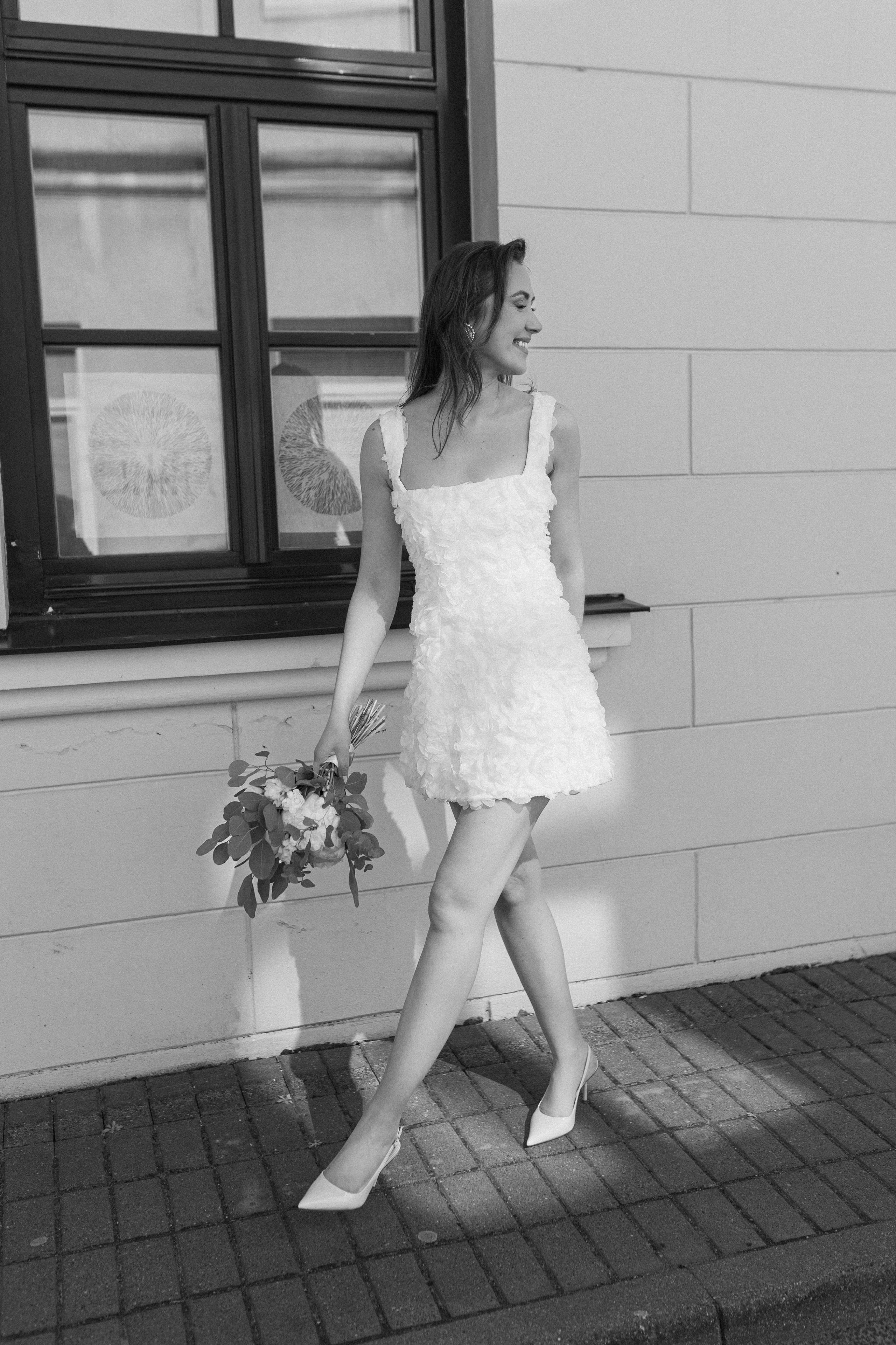 Monika ir Vytautas — miestu alsuojanti trumpa jaunųjų fotosesija Kaune