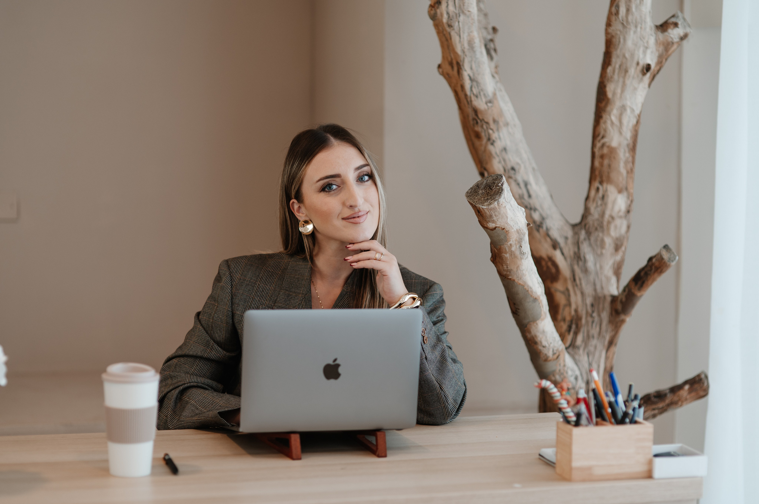 PERSONAL BRANDING. Bianca Gabor|Photography & Visual Storytelling