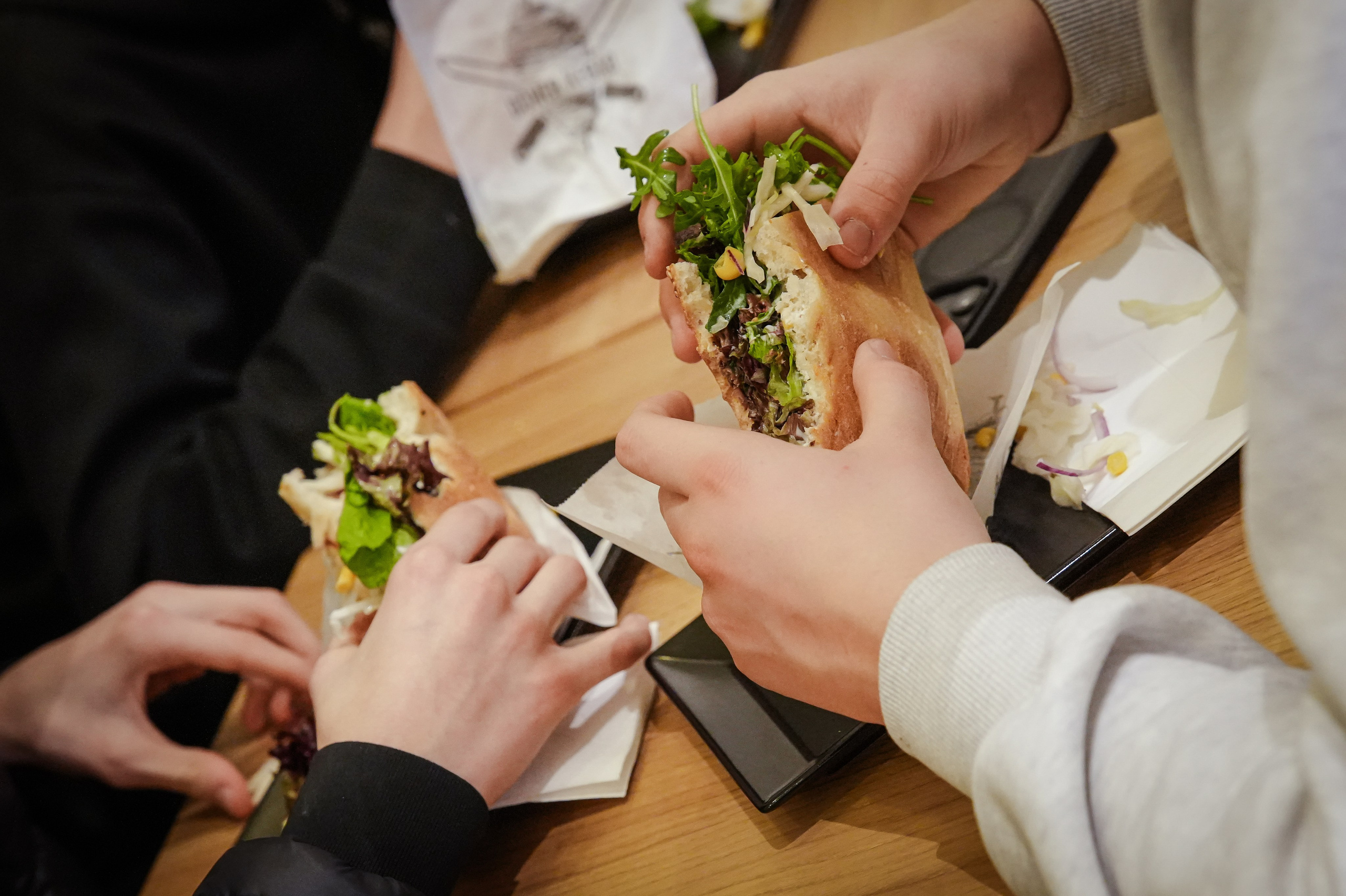 „Eröffnung-Dönerladen“. Fotografin Yuliia Turinina in Stuttgart