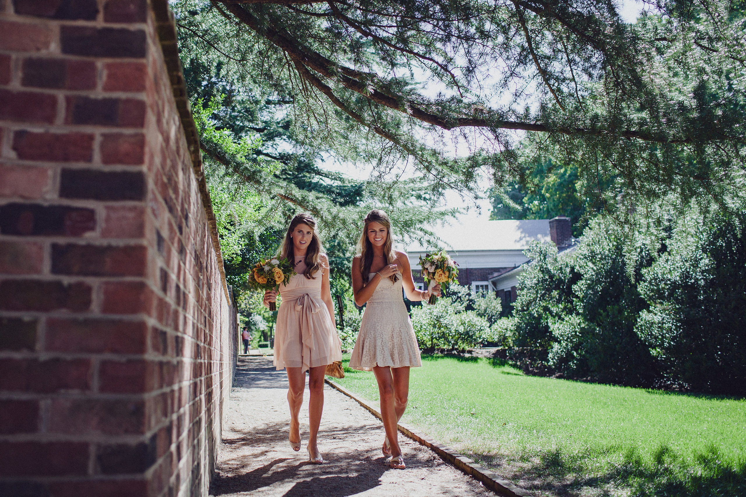 Фотограф в Ирландии Дублин свадьба подружки гости утро улыбка смех фотки топ свадебных фотографов 