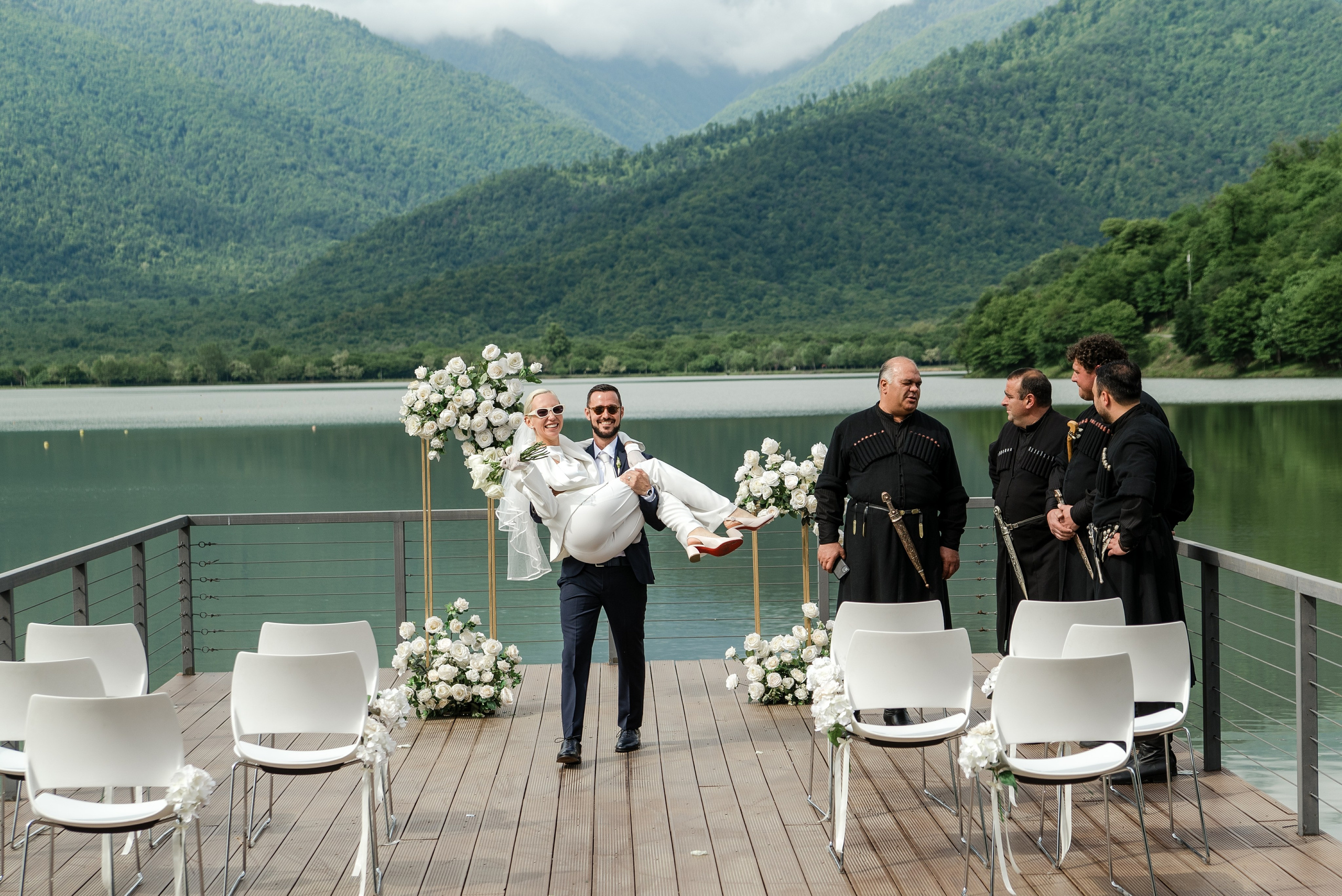 Свадебный фотограф Лара Татосян. Портфолио фотографа в Грузии, Армении и ОАЭ. Свадебные фотографы в Грузии, Армении. Макс Коваленко и Лара Татосян. Свадебный видеограф