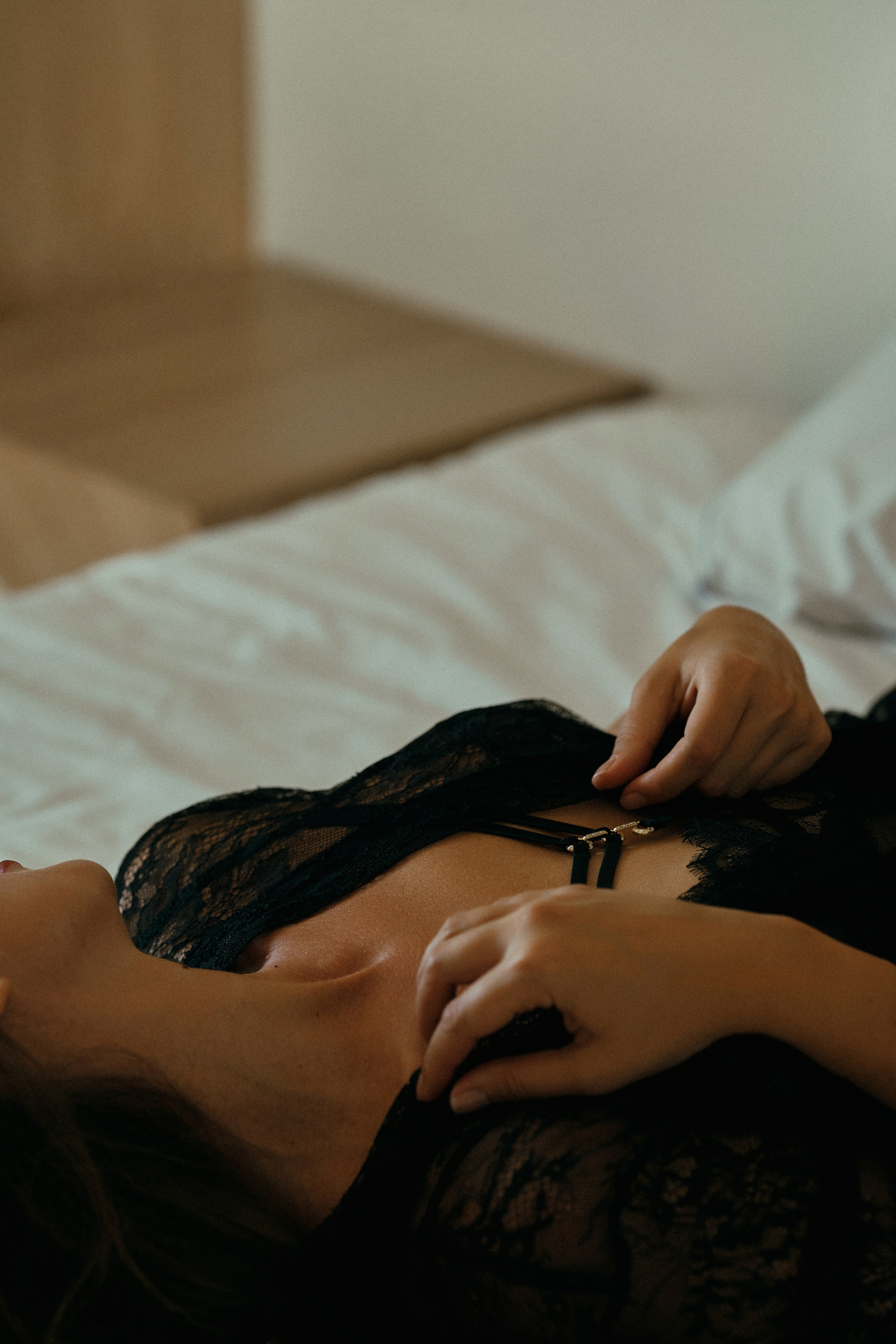 девушка. отель.  будуар