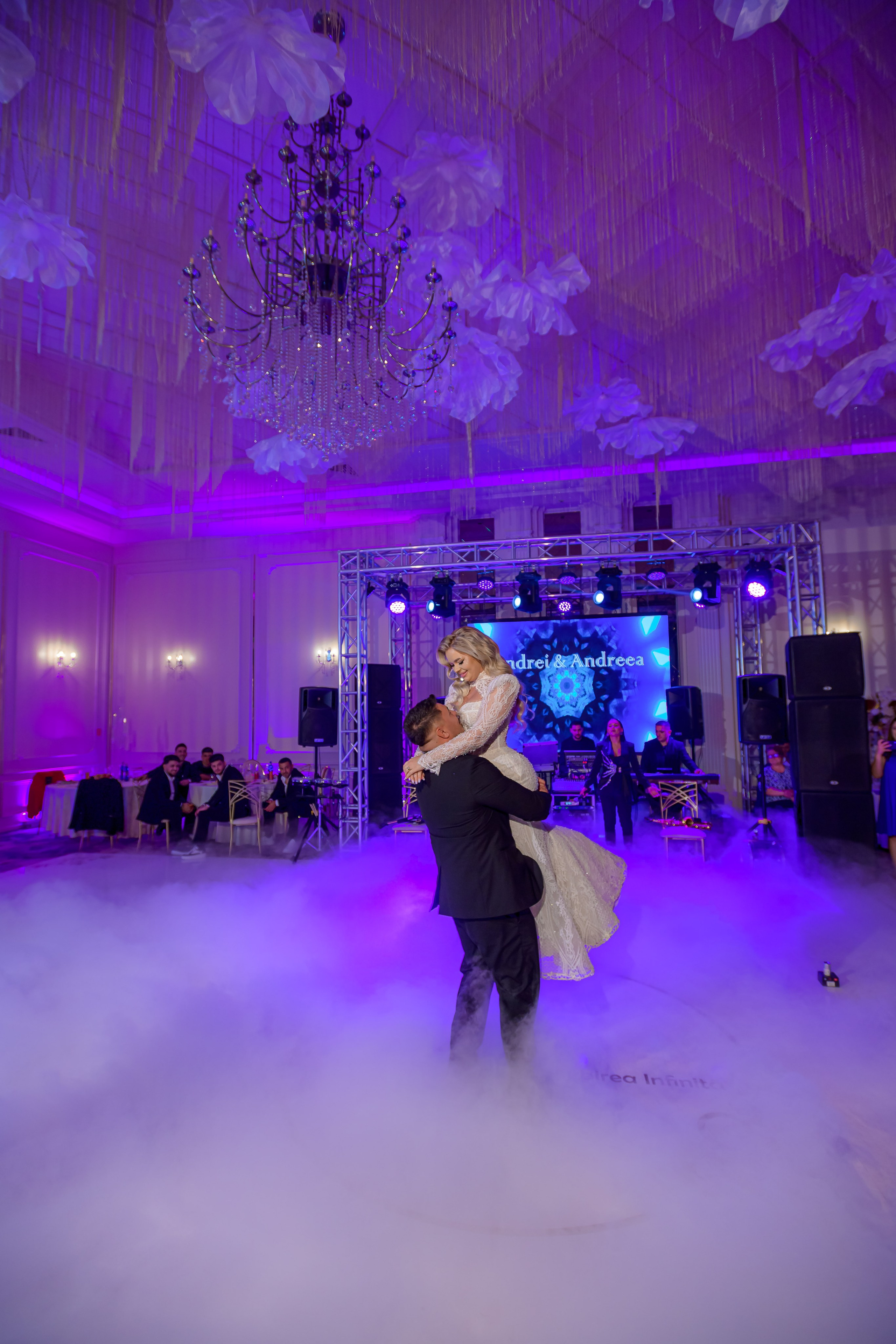 Andreea & Andrei. Vladimir Constantinescu - Fotograf de nunta Constanta