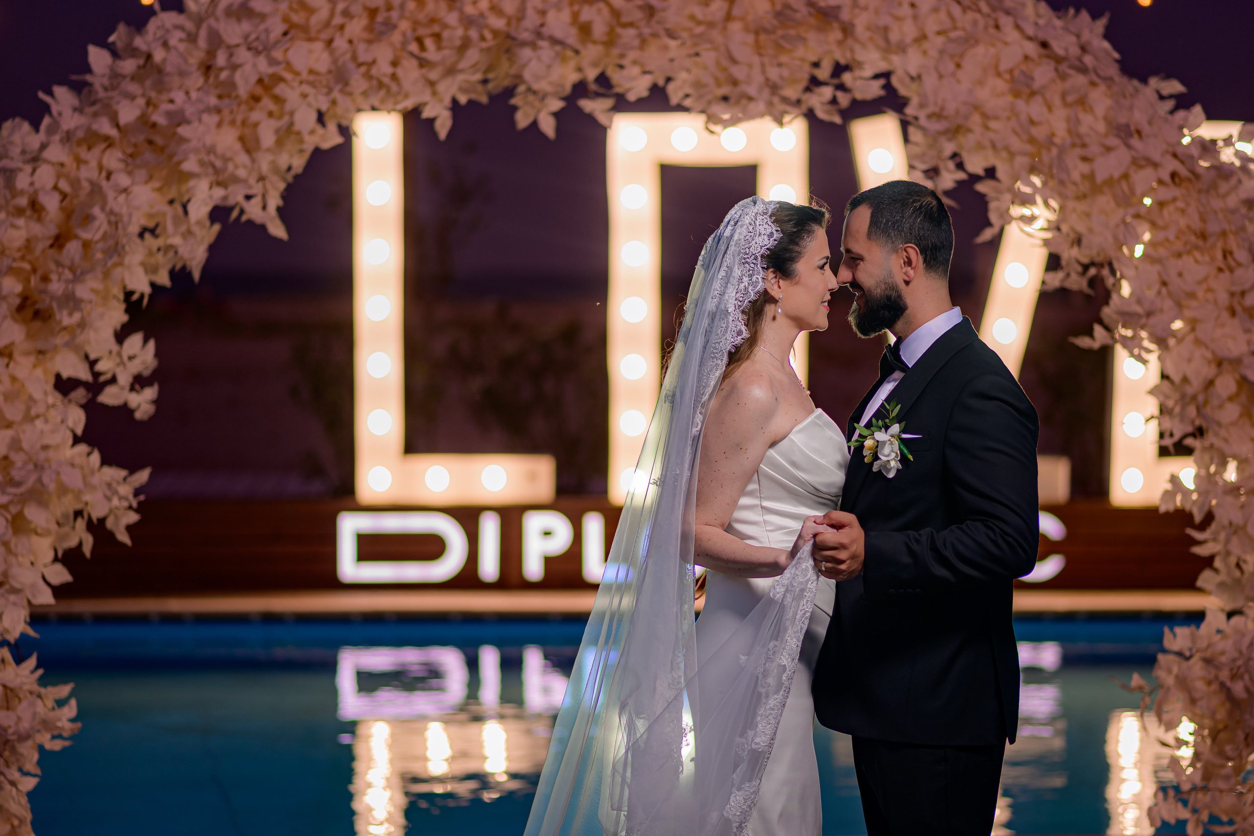 Alexandra & Andrei. Vladimir Constantinescu - Fotograf de nunta Constanta