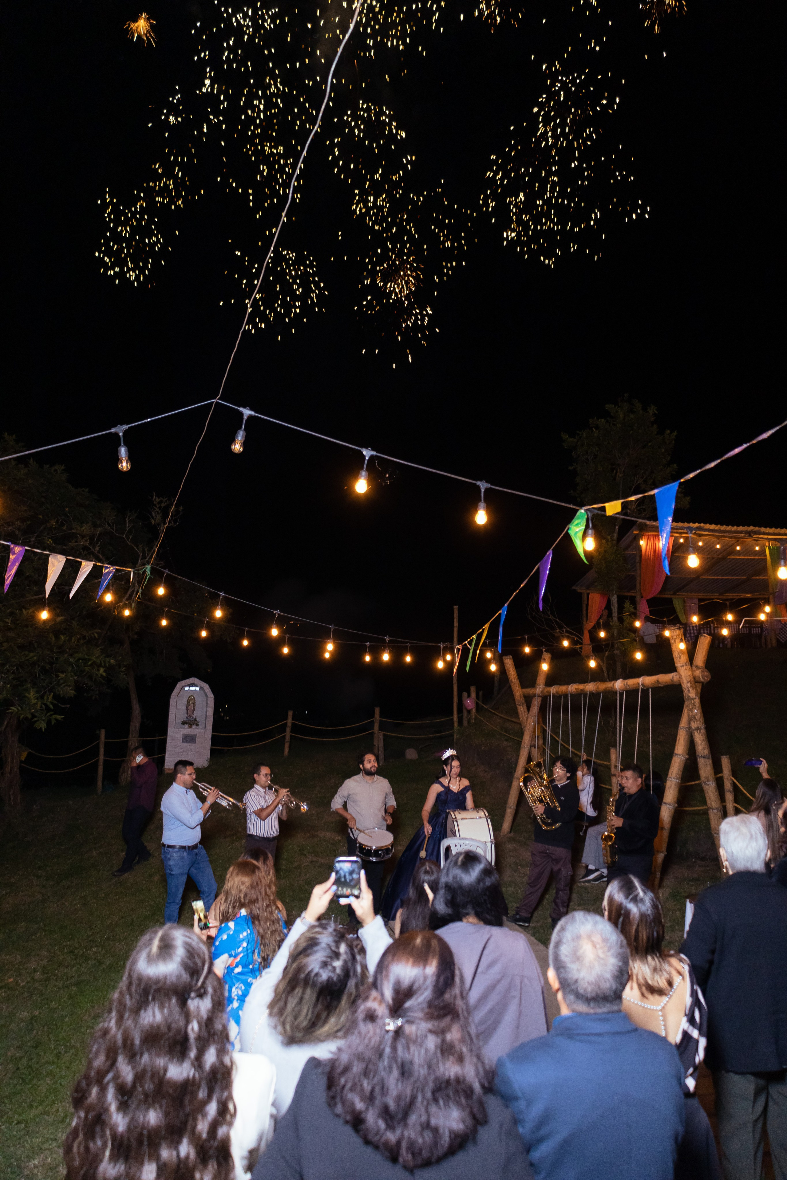 Evento de 15 años completo fiesta 15 años completa pre 1 años. Fotografía profesional para su evento y marca personal