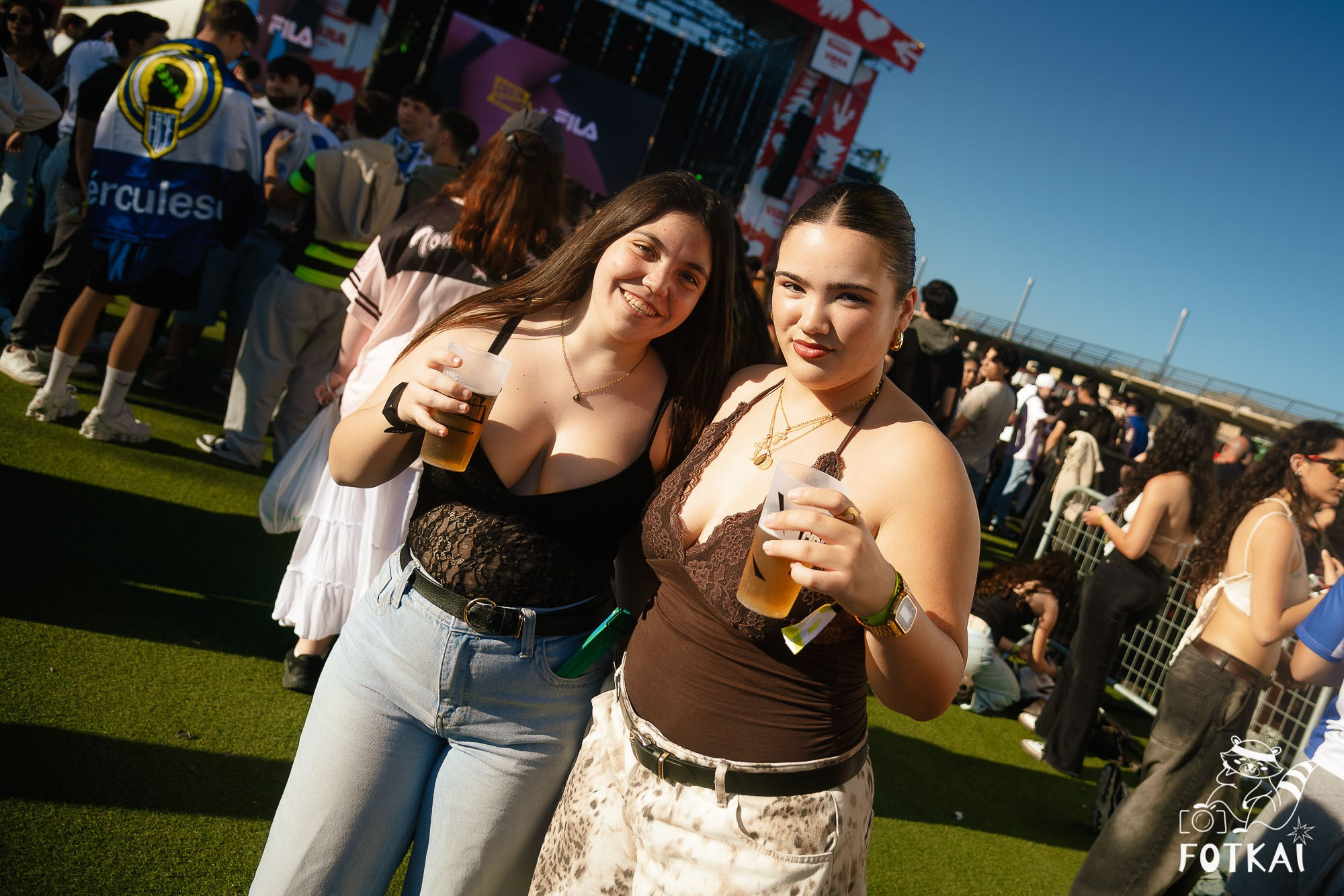Fotos Costa Sonora 2026 Alicante Día 2 — busca tu foto y encuentra amigos del festival | FOTKAI