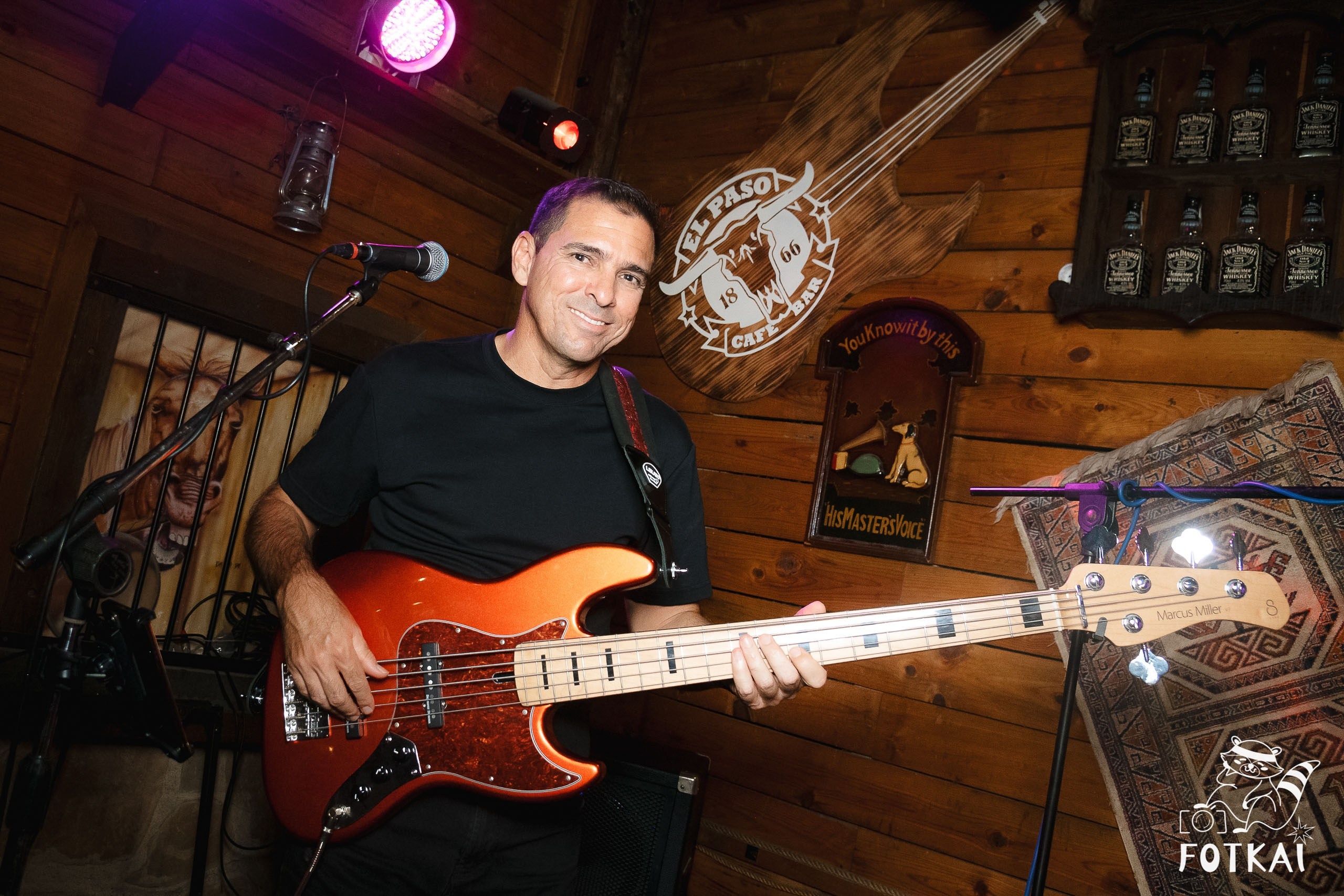 MOST WNTD en El Paso Rock Bar Torrevieja: Reportaje fotográfico 26.09.25 | FOTKAI