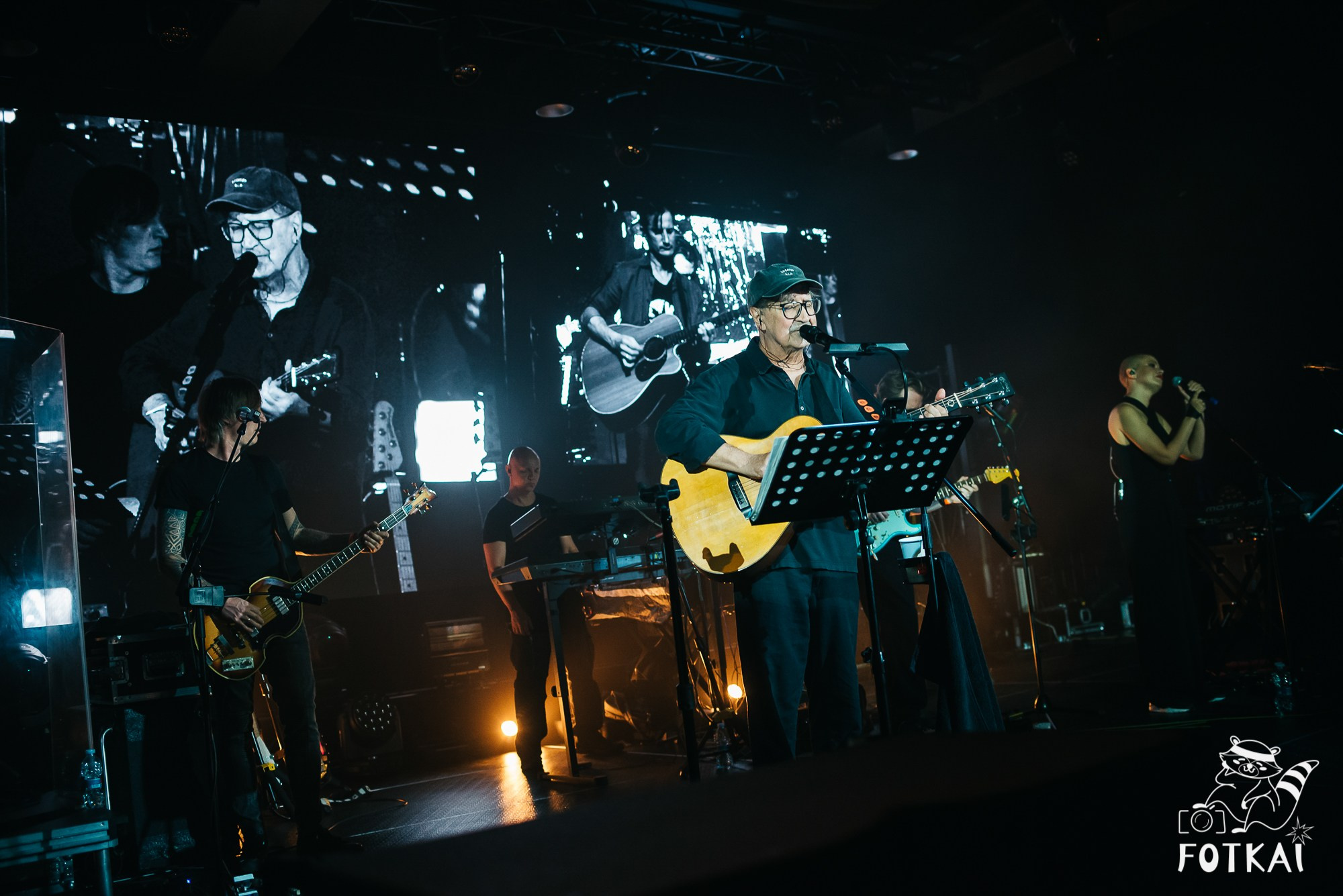 DDT — Fotos del concierto en Auditorio Roig Arena, Valencia, 2026 | FOTKAI