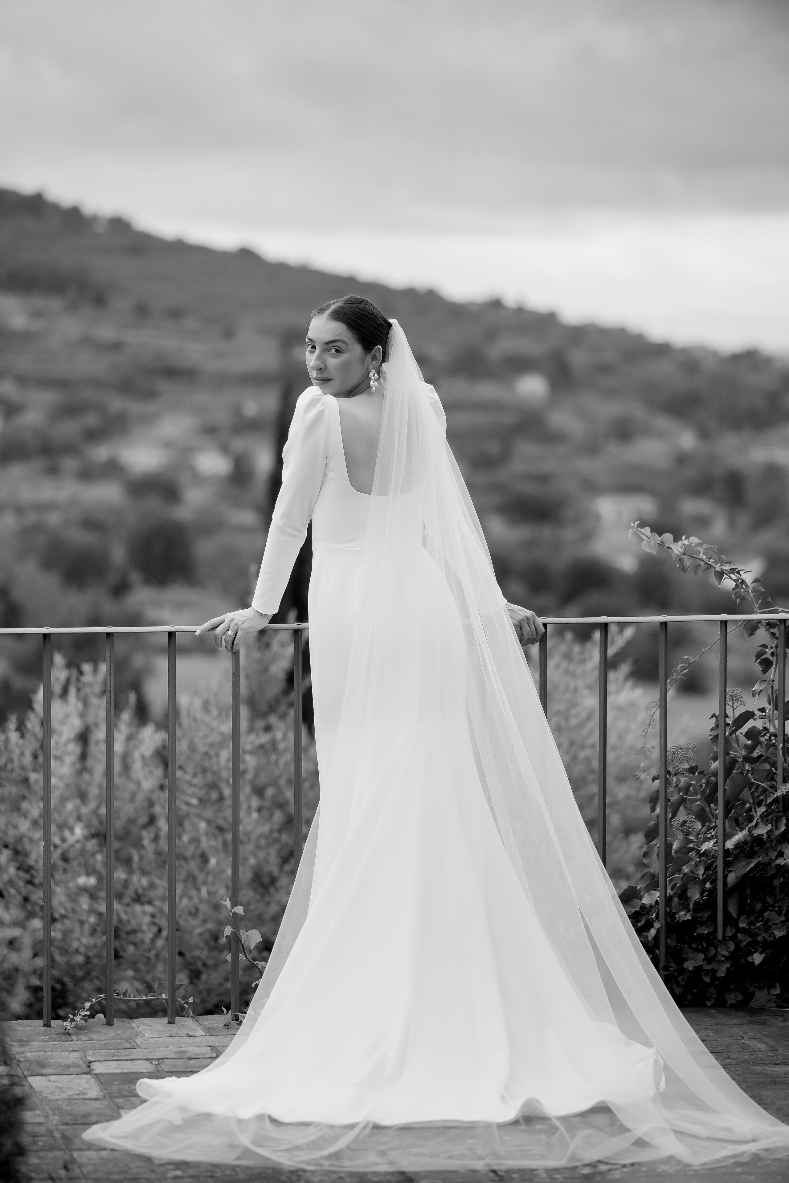 Elopment in Cortona. Villa Falconiere. Wedding Photographer in Italy