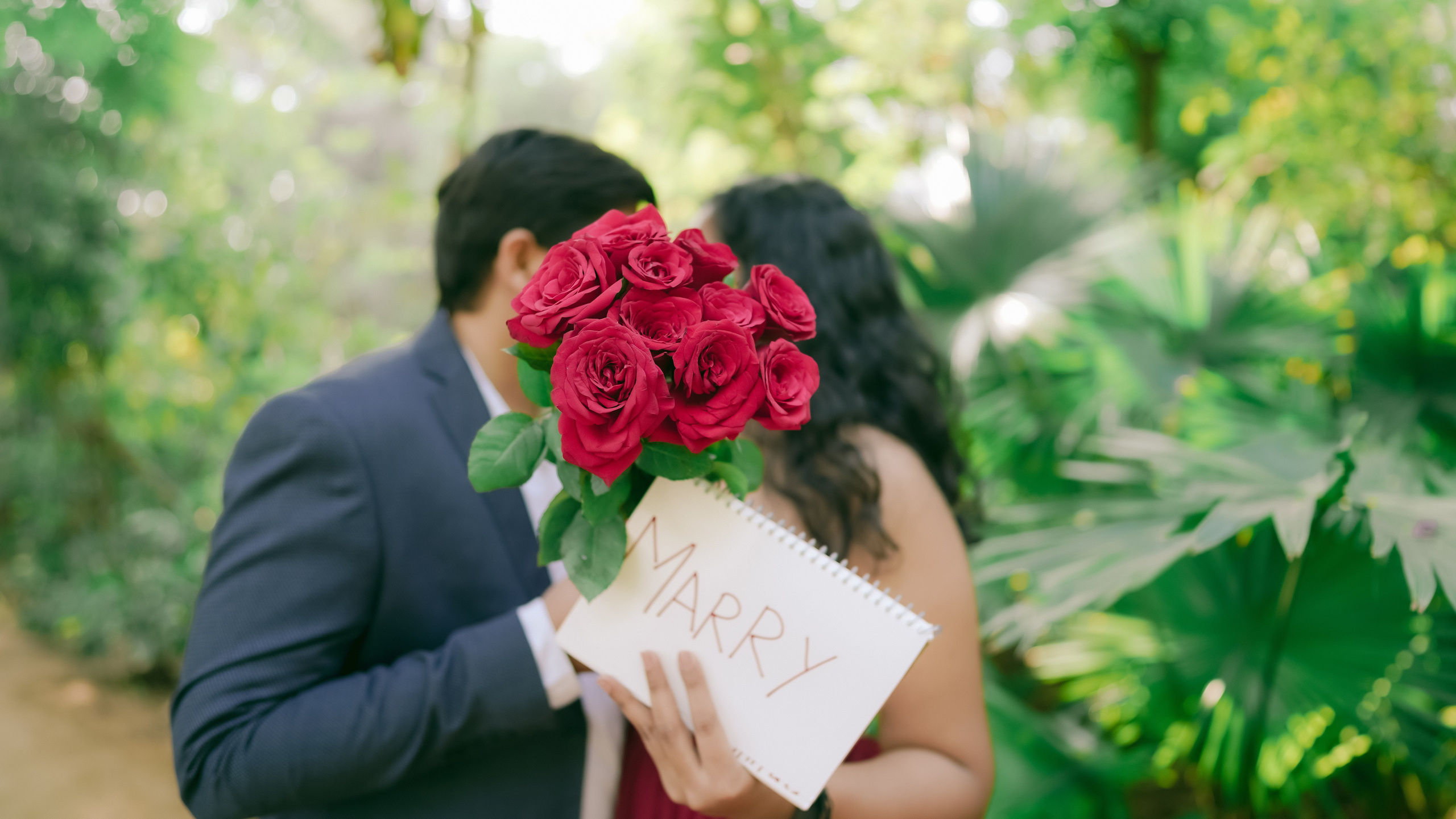 COUPLE SESSIONS. Love Emotions Weddings