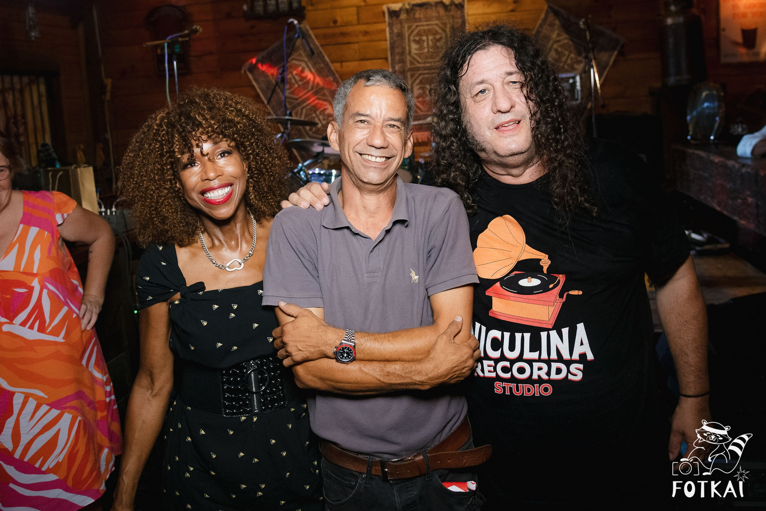 Santi Campillo en El Paso Rock Bar Torrevieja: Reportaje fotográfico 30.08.25 | FOTKAI