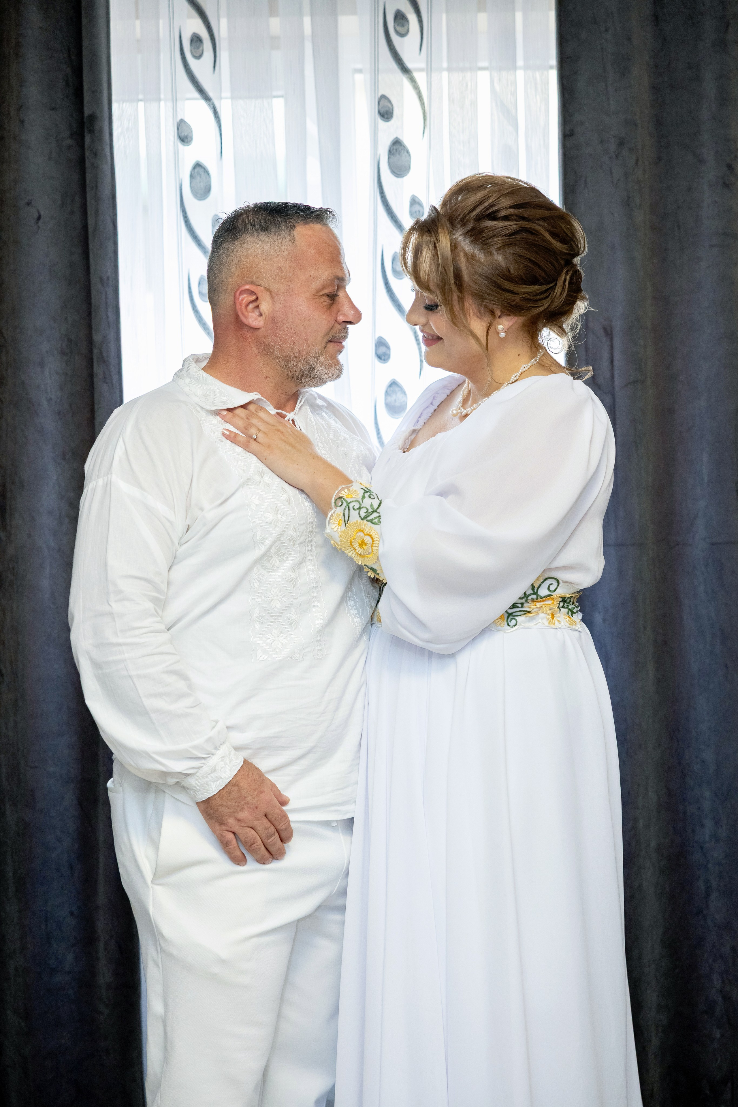 Andrei Sebastian. Moments By Gub