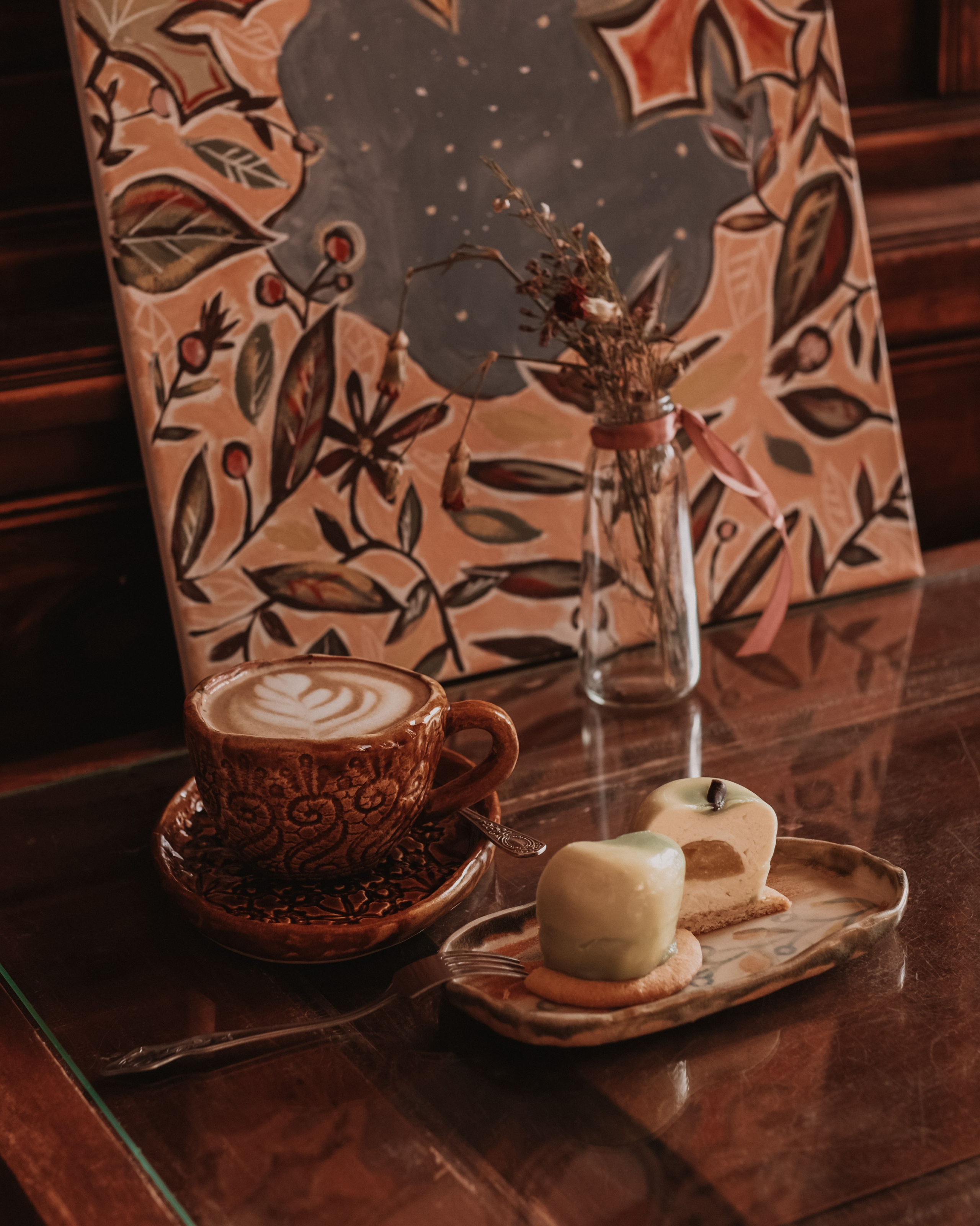 Lighthouse Coffeeshop. Lens Captures Life