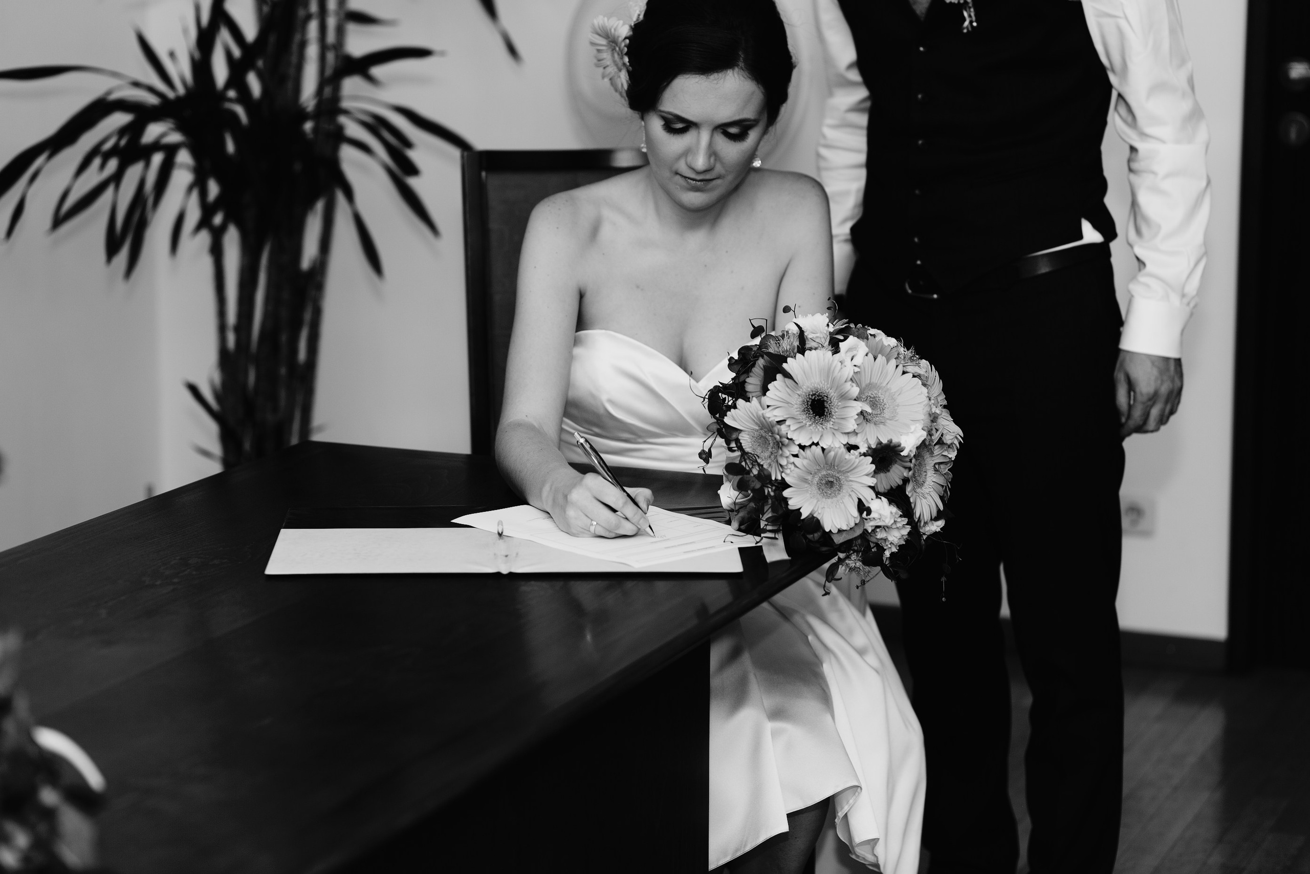 Gentian & Inna, Austria. Denny Savon — Photographer in Santorini | Weddings, Love Stories & Flying Dress