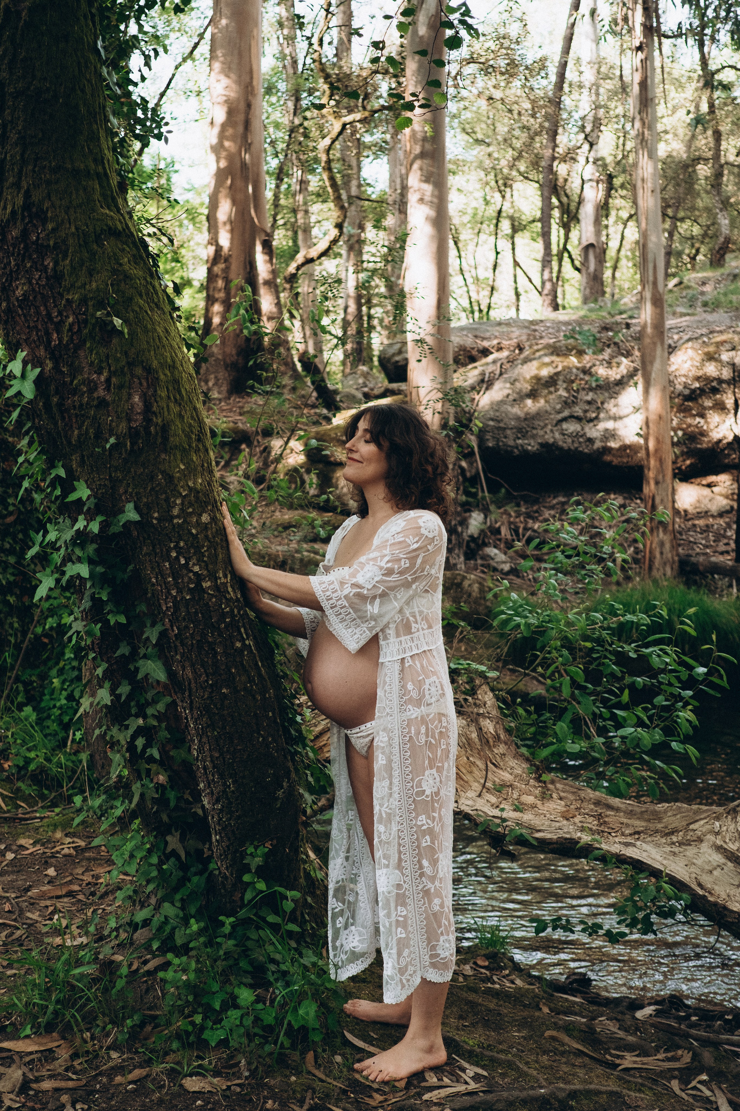 Maternity Photoshoot in Portugal — Artistic Pregnancy Session