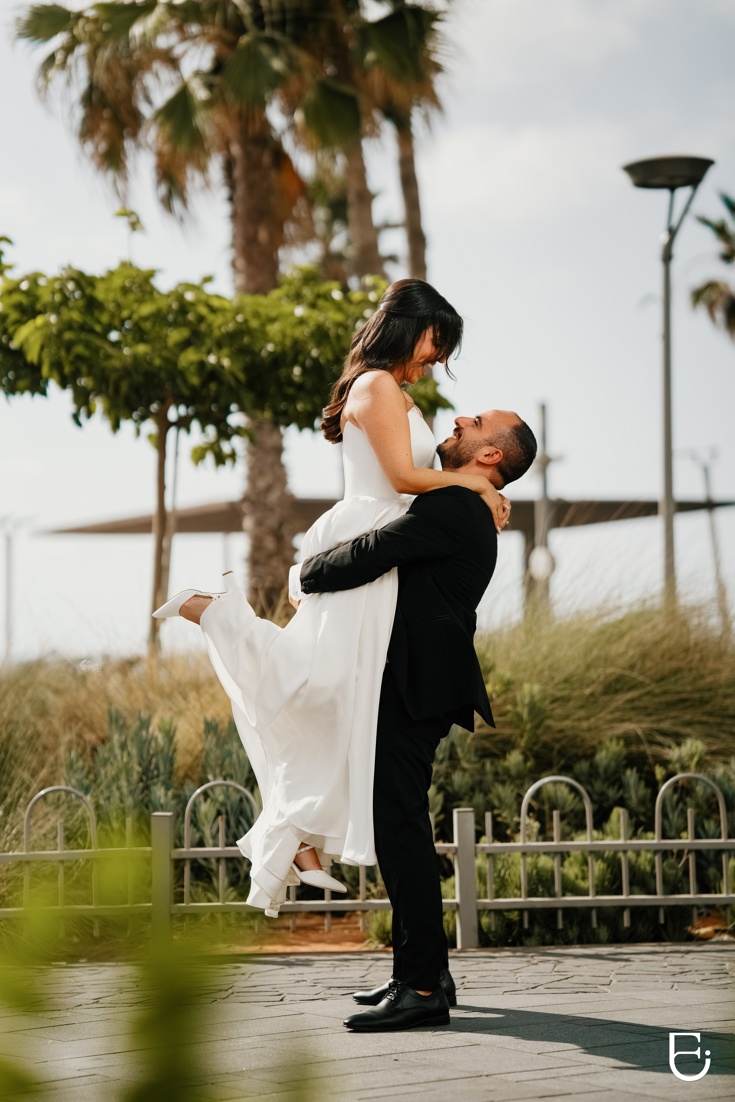 WEDDINGS. CAMELLIA ART PHOTOGRAPHY