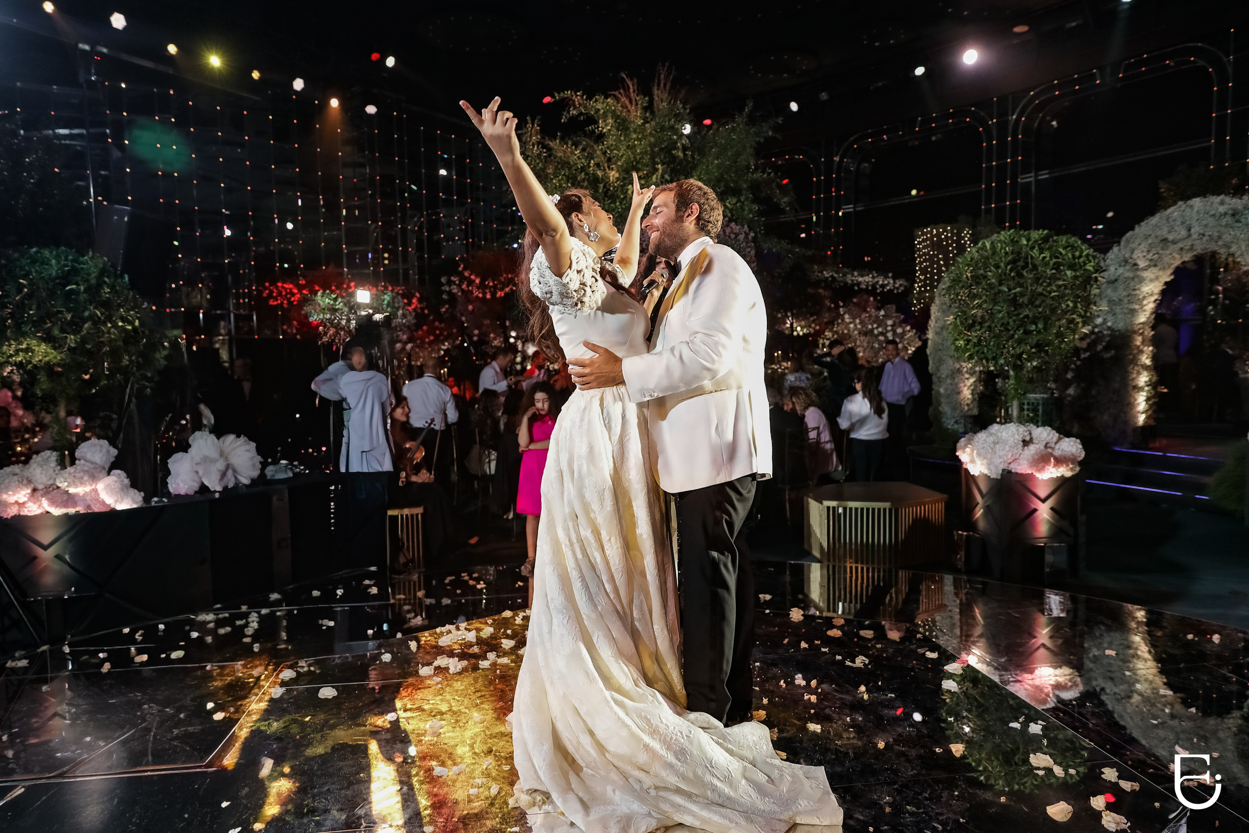 WEDDINGS. CAMELLIA ART PHOTOGRAPHY