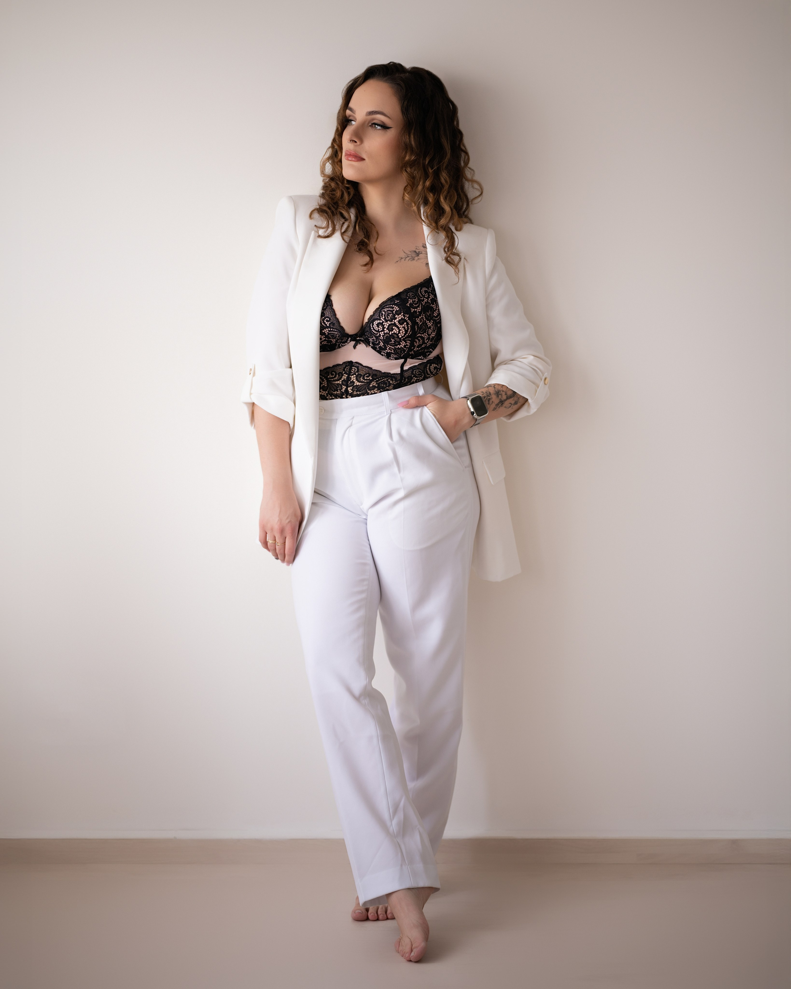 Women Portraits. Home