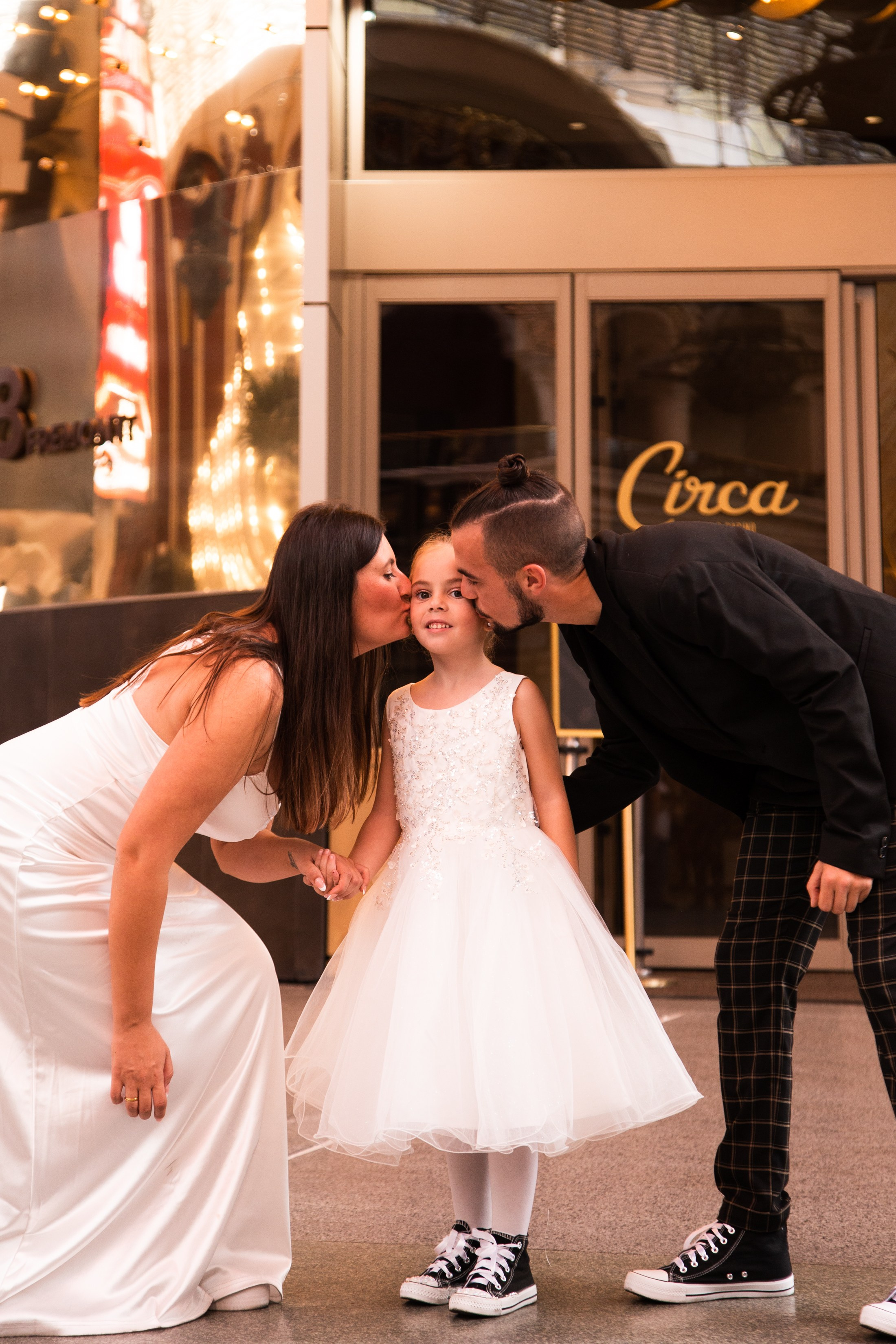 L&A. Wedding & elopement photographer Viktoriya Kravtsov. Las Vegas