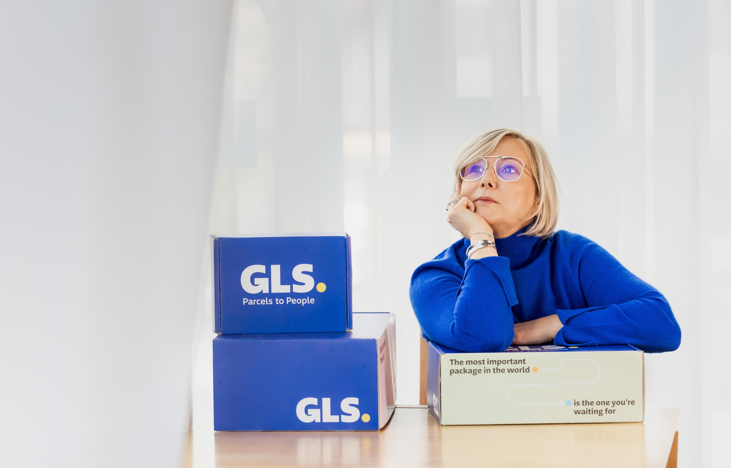 Korporátní a firemní fotografie. Dana Lišková — Empathetic Photographer | Introspective Artist |Neurodivergent Coach | Founder of Artepy.cz