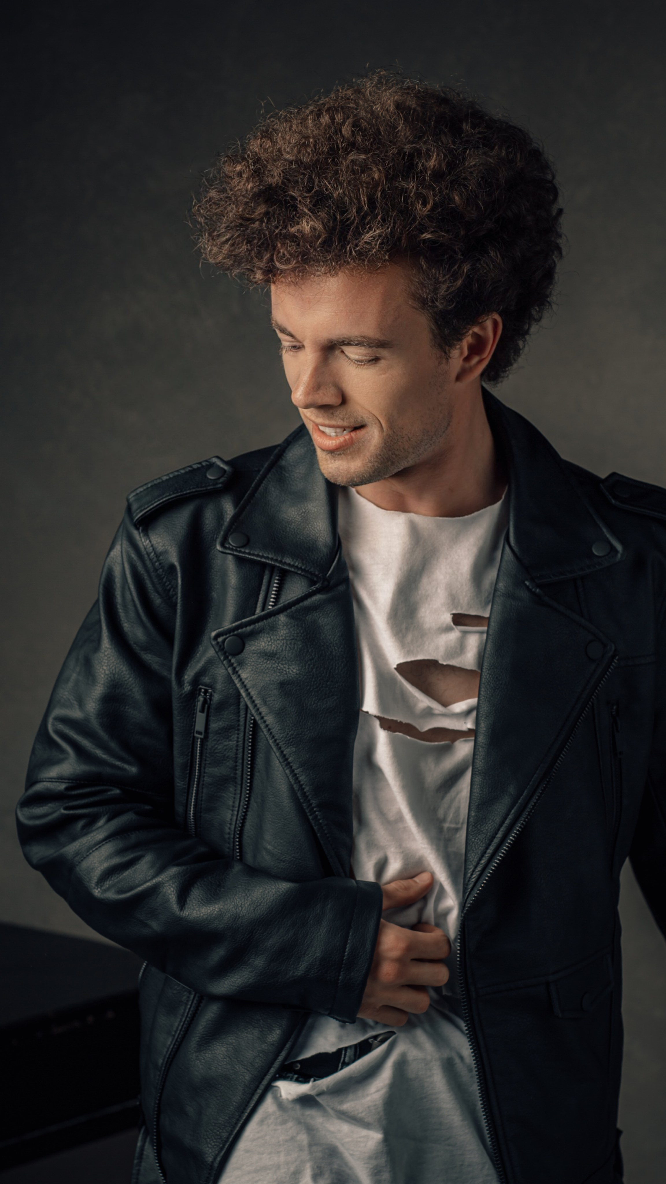 Portrait & Lifestyle Photographer