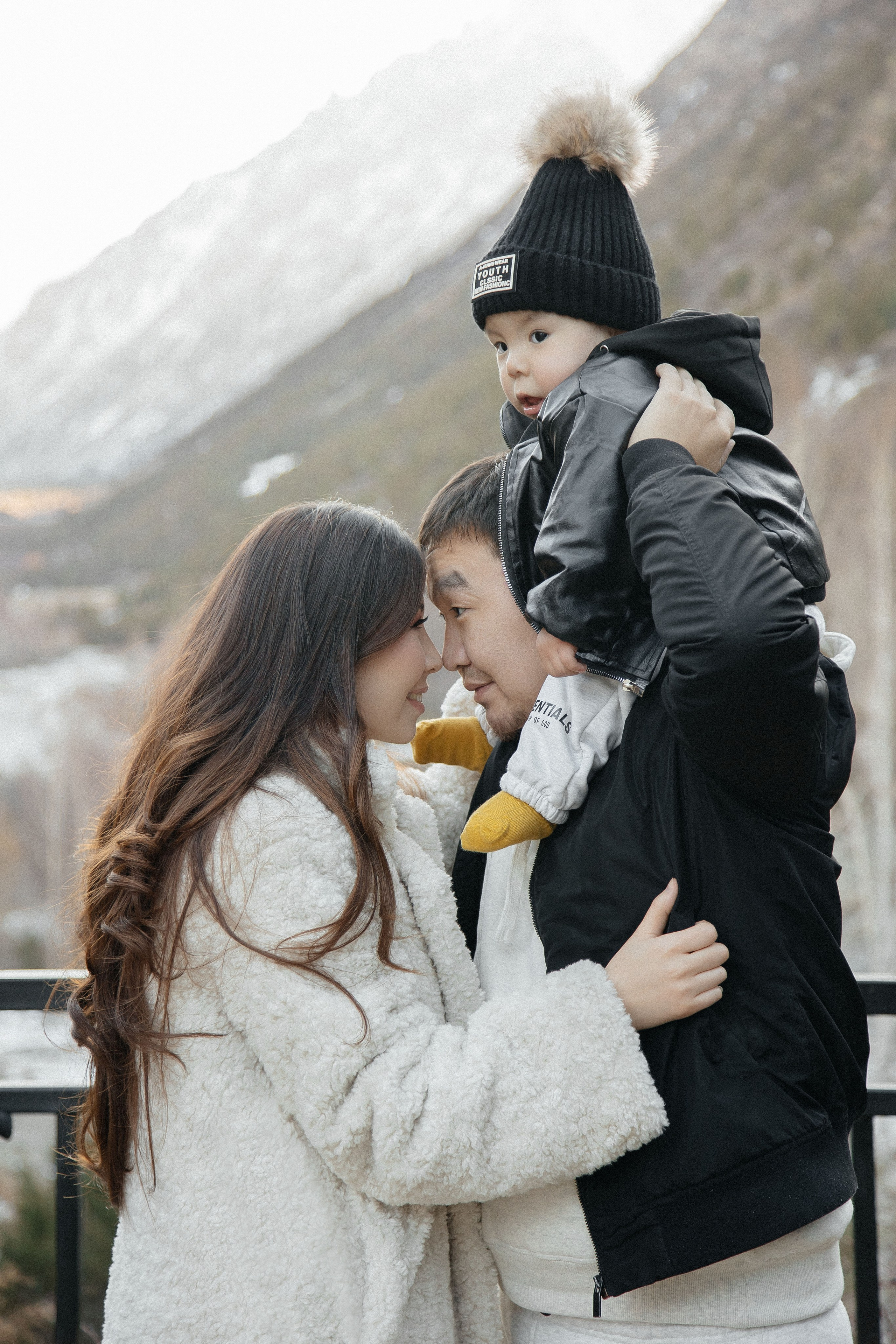 Asel family. Свадебный фотограф в Бишкеке