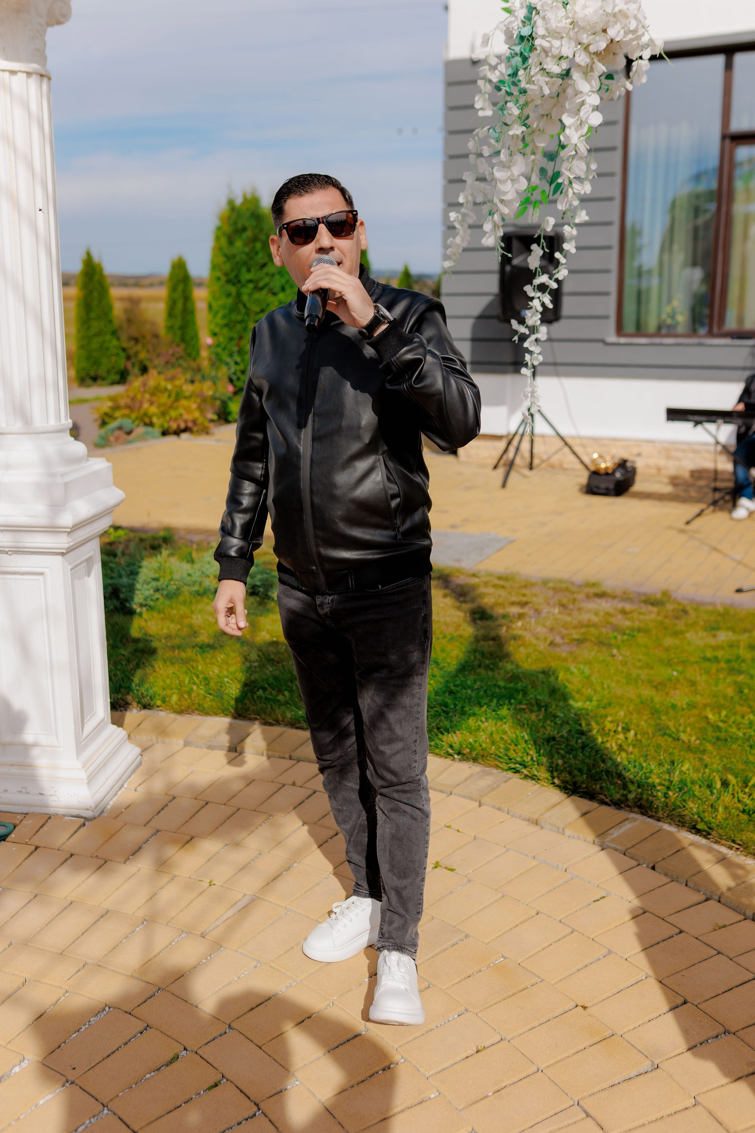 Loredana & Emilian – Ziua Nunții | Videografie - fotografie Botez Suceava, Iași, Botoșani. Servicii foto-video profesionale, pentru momente de neuitat