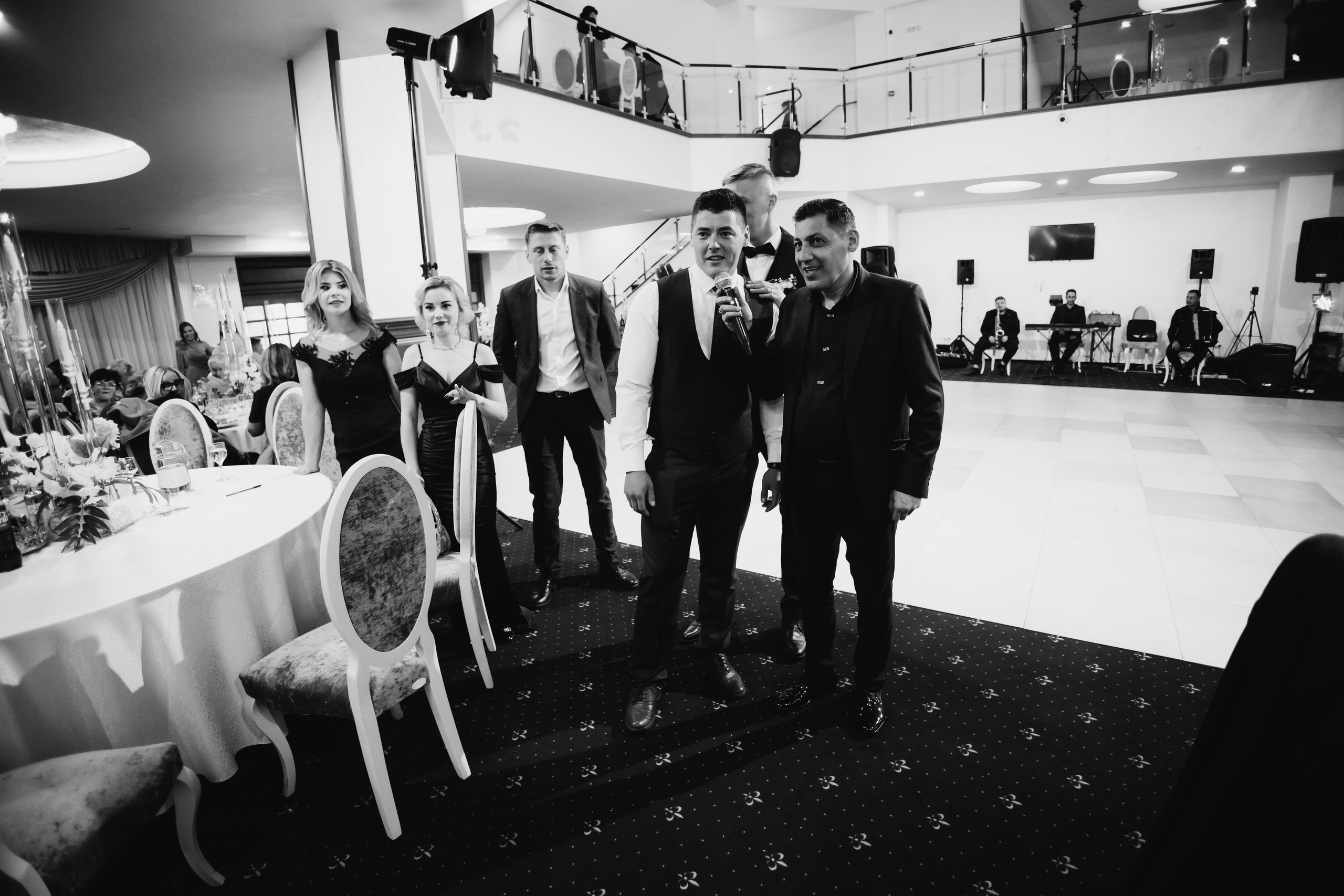 Loredana & Emilian – Ziua Nunții | Videografie - fotografie Botez Suceava, Iași, Botoșani. Servicii foto-video profesionale, pentru momente de neuitat