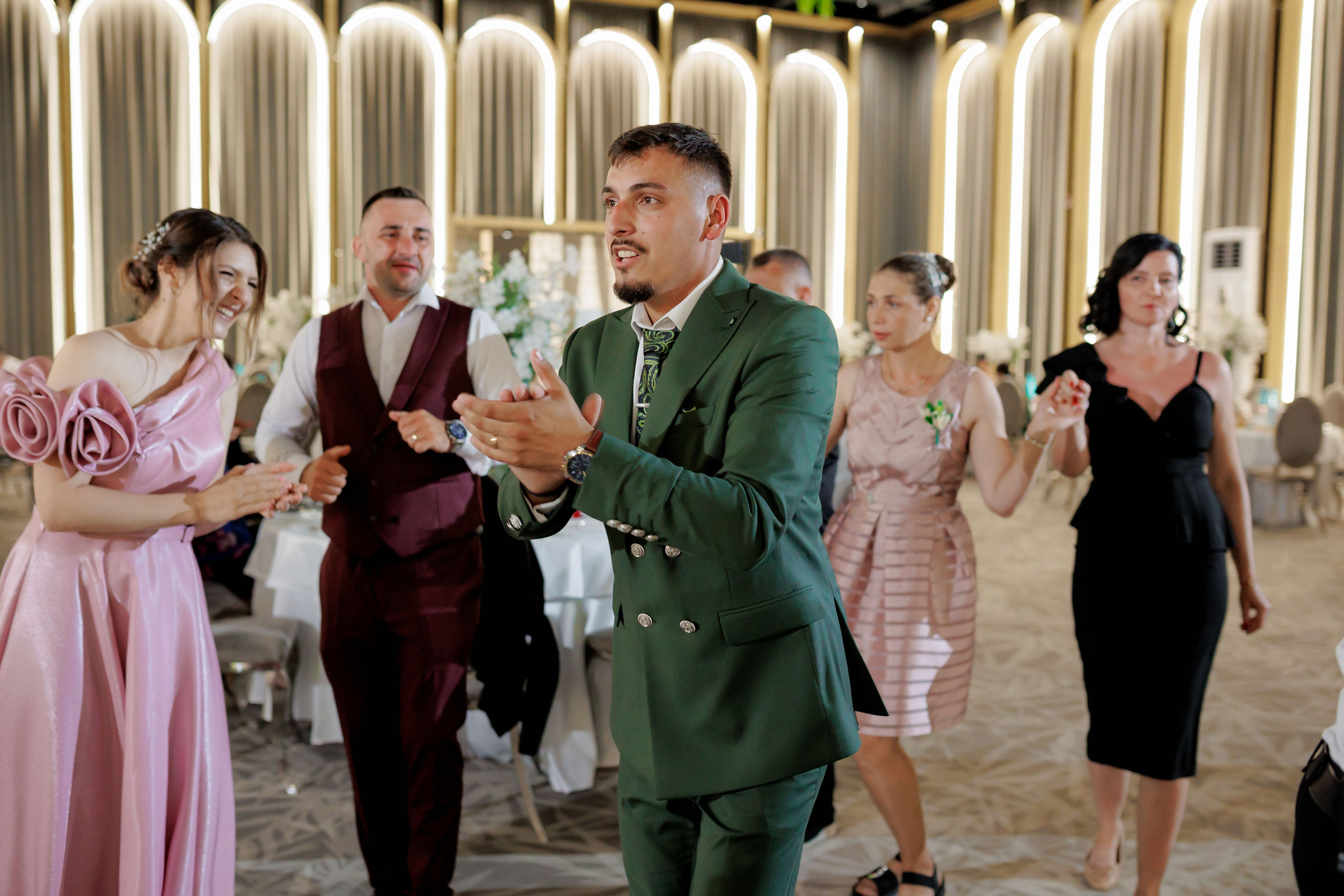 Nunta Nicoleta & Răzvan | Fotografie & Videografie Profesională. Servicii foto-video profesionale, pentru momente de neuitat