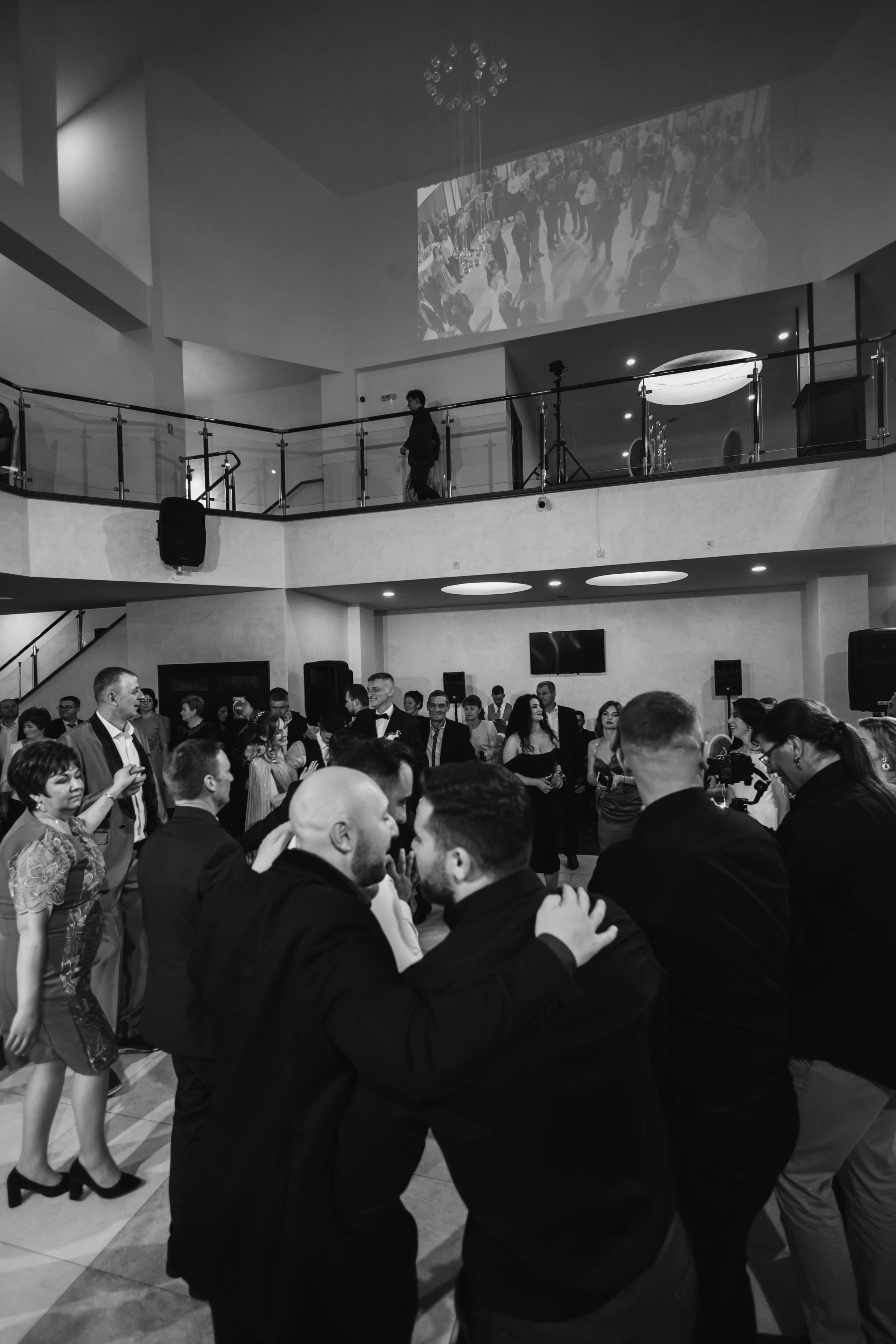 Loredana & Emilian – Ziua Nunții | Videografie - fotografie Botez Suceava, Iași, Botoșani. Servicii foto-video profesionale, pentru momente de neuitat