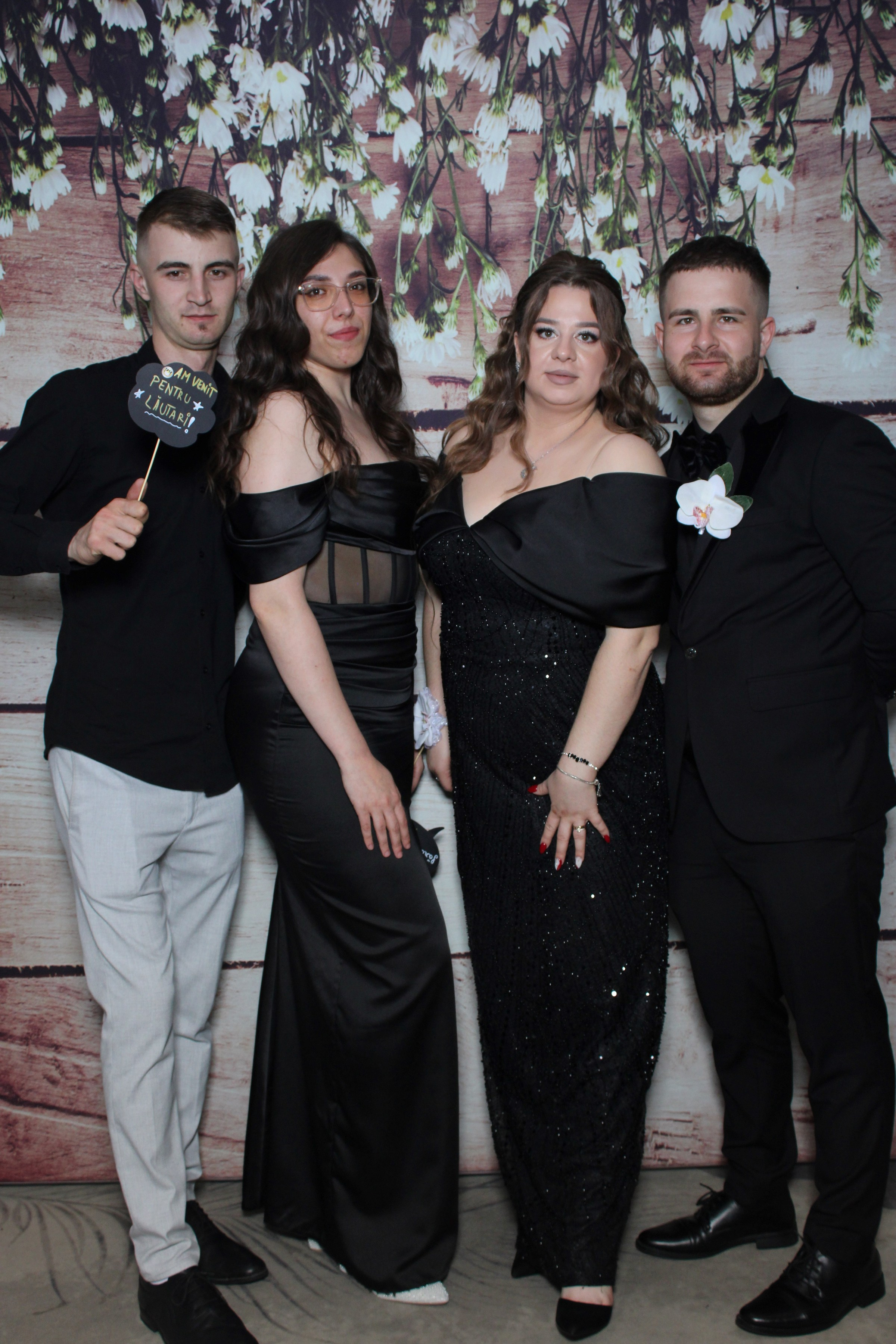 Nunta Denisa & Daniel – Zâmbete și distracție cu Oglinda Amintirilor Suceava
