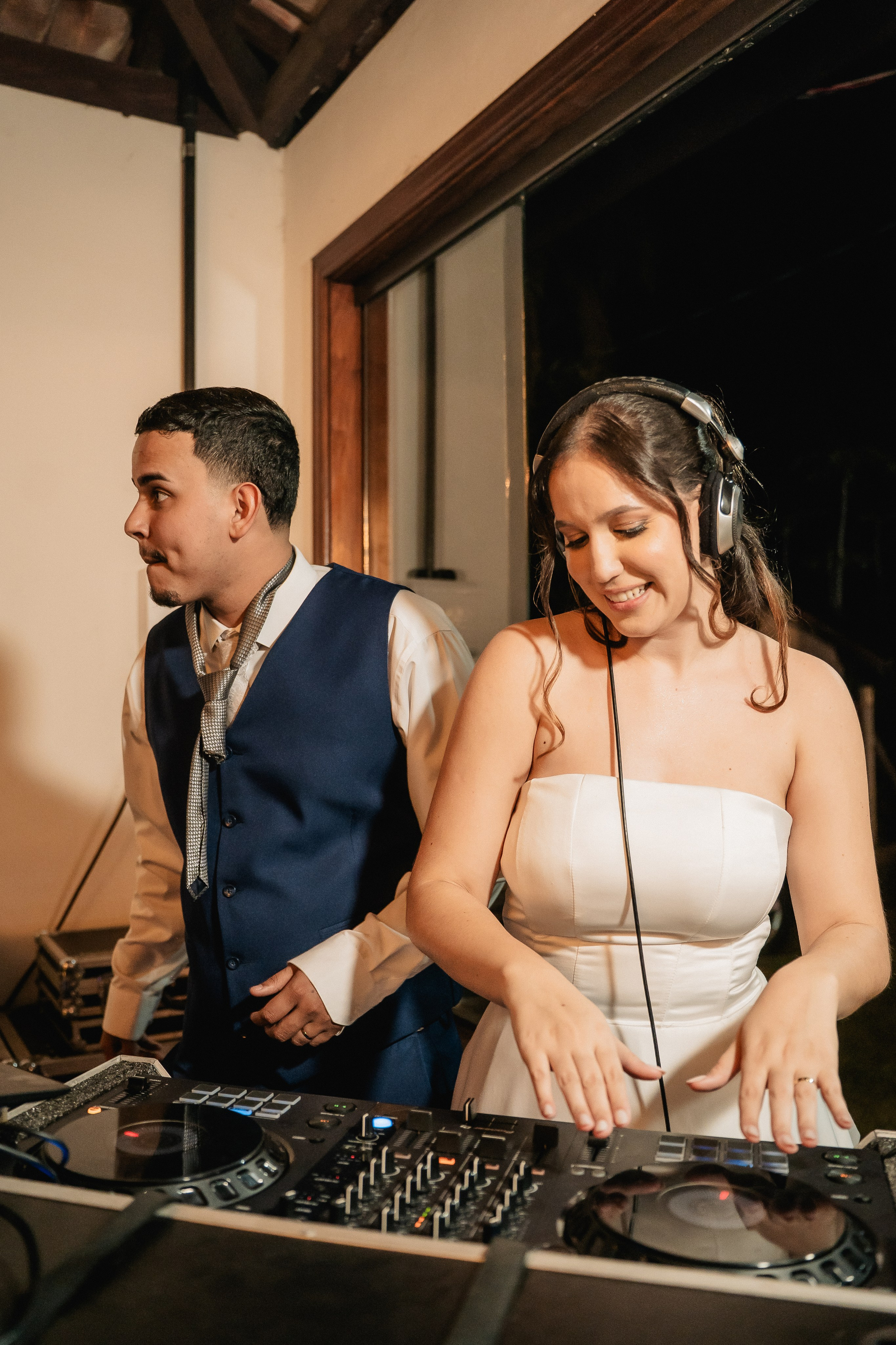 Clara & Vitor. O Casal Dos Noivos