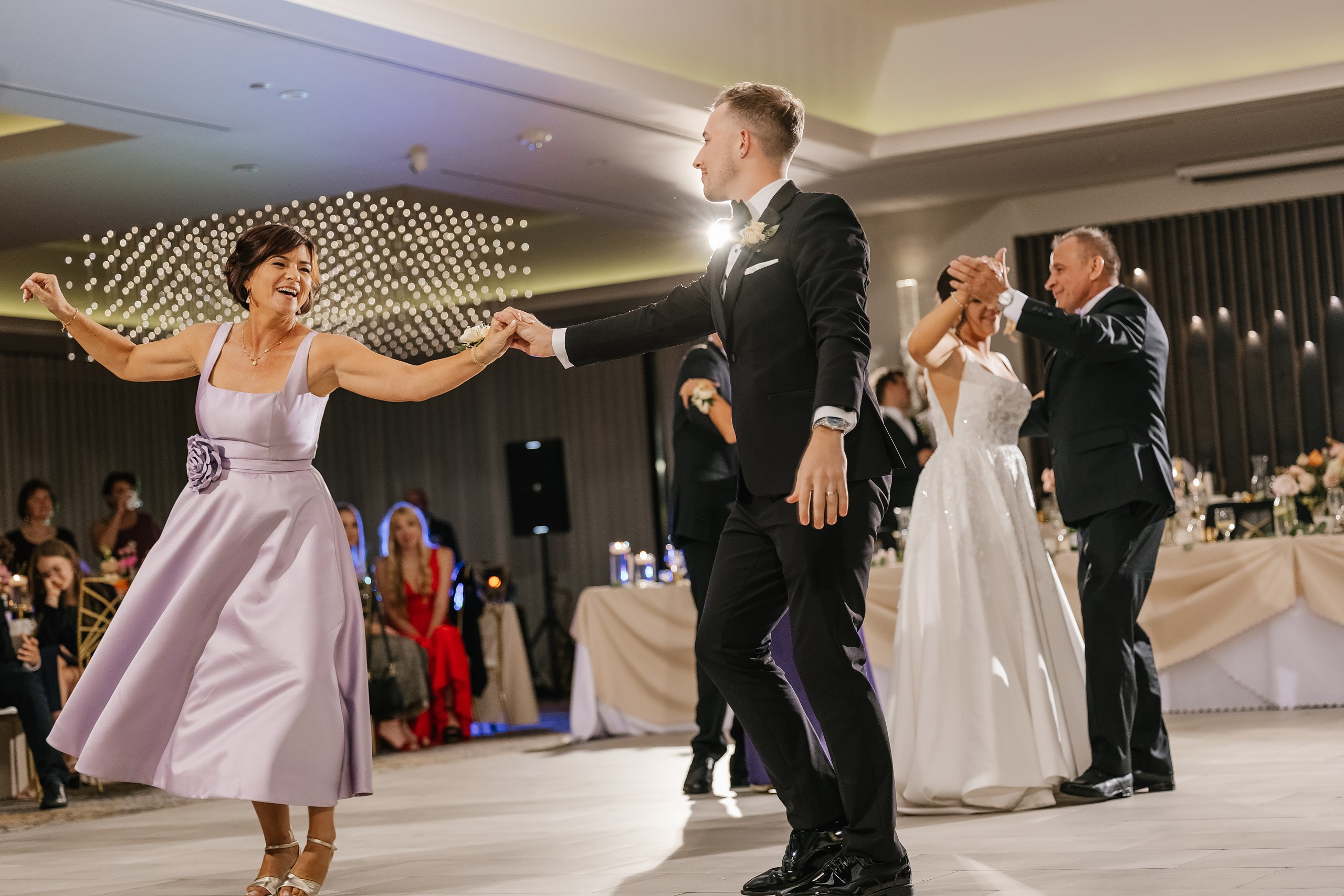 09.06.2025 Wedding. Wedding family event photographer in Chicago Nick Yushevich